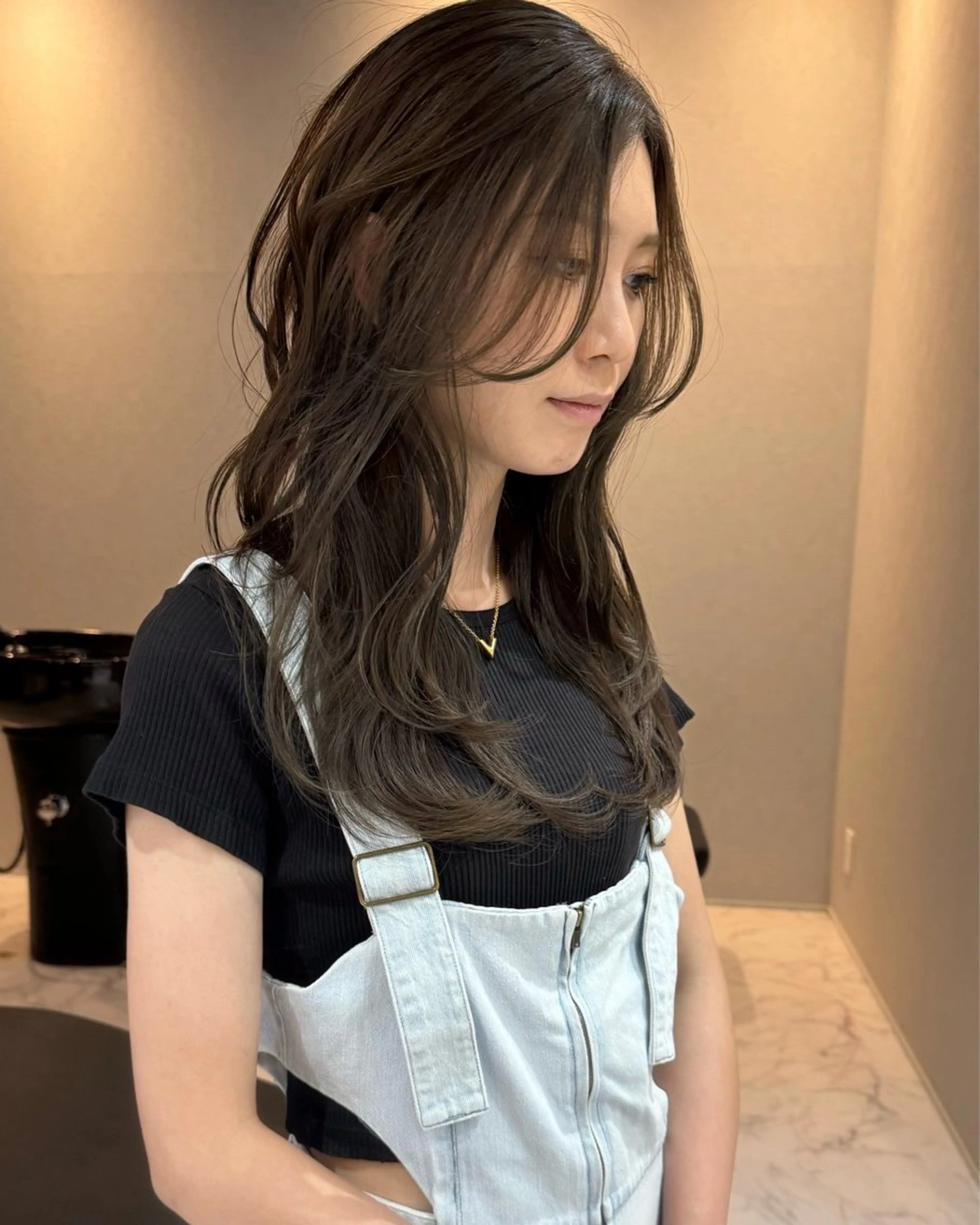 ロング カラー ヘアアレンジ バレイヤージュ ブリーチ ダブルカラー ハイライトカラー ハイトーンカラー カット アンドウ ユウ/ レイヤーカット/韓国のヘアスタイル