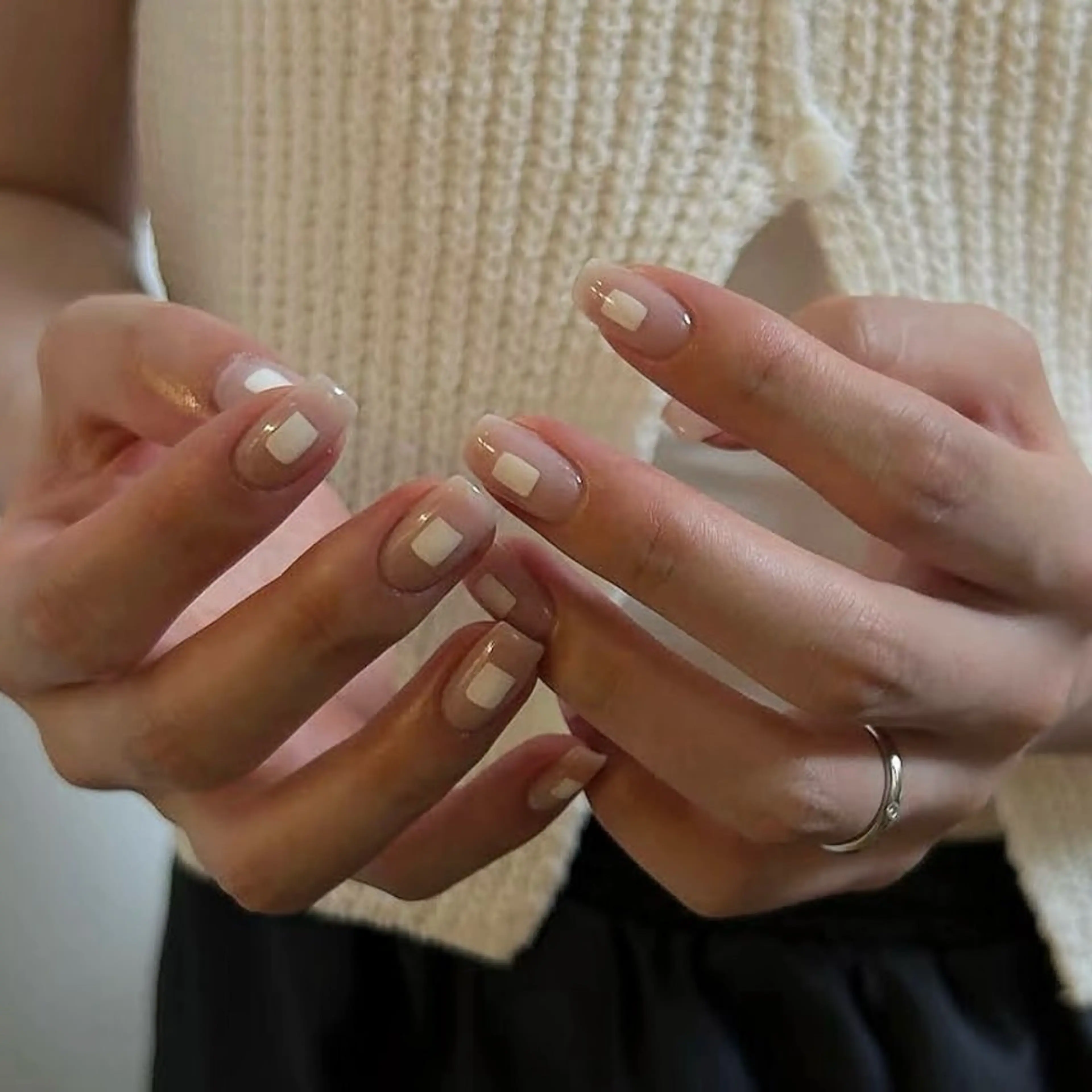 ネイル クリアネイル シンプルネイル ホワイト ANOVA所属・ANOVA アノヴァのネイルデザイン