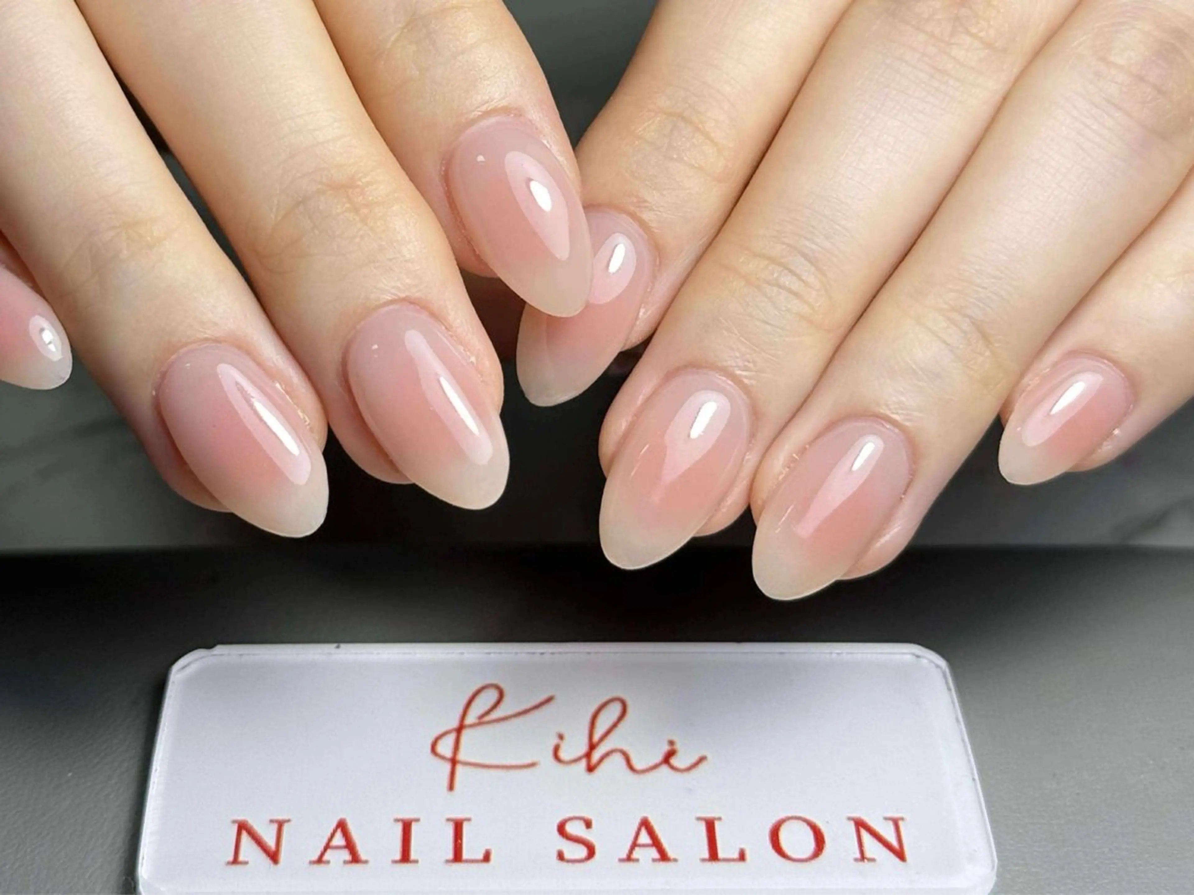 ネイル アートネイル フレンチネイル ジェルネイル グラデーション 韓国ネイル ハンドネイル 💕鈴木ユリ パラジェル/オフ無料のネイルデザイン