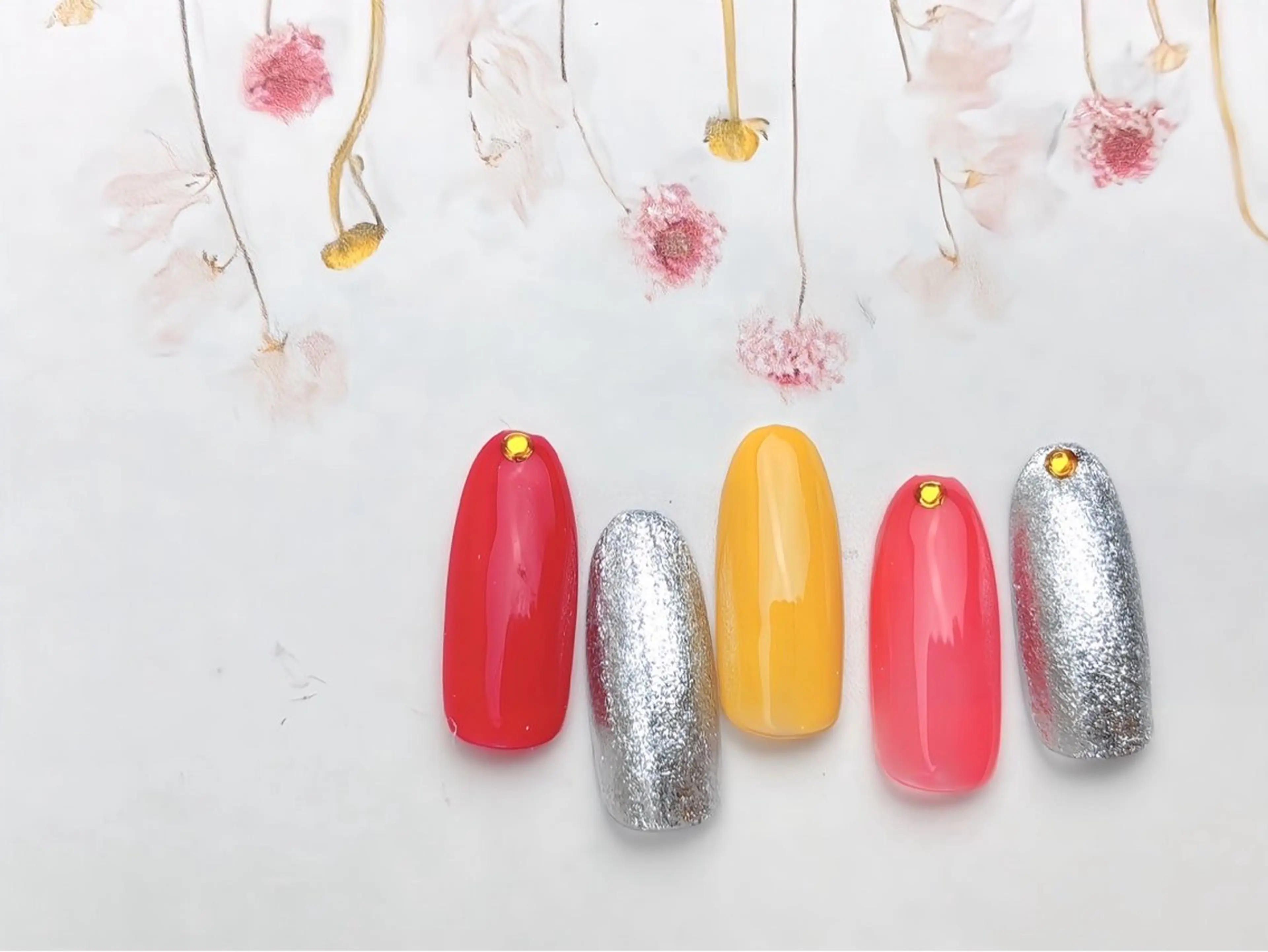 カラー Ando Yukikoのネイルデザイン