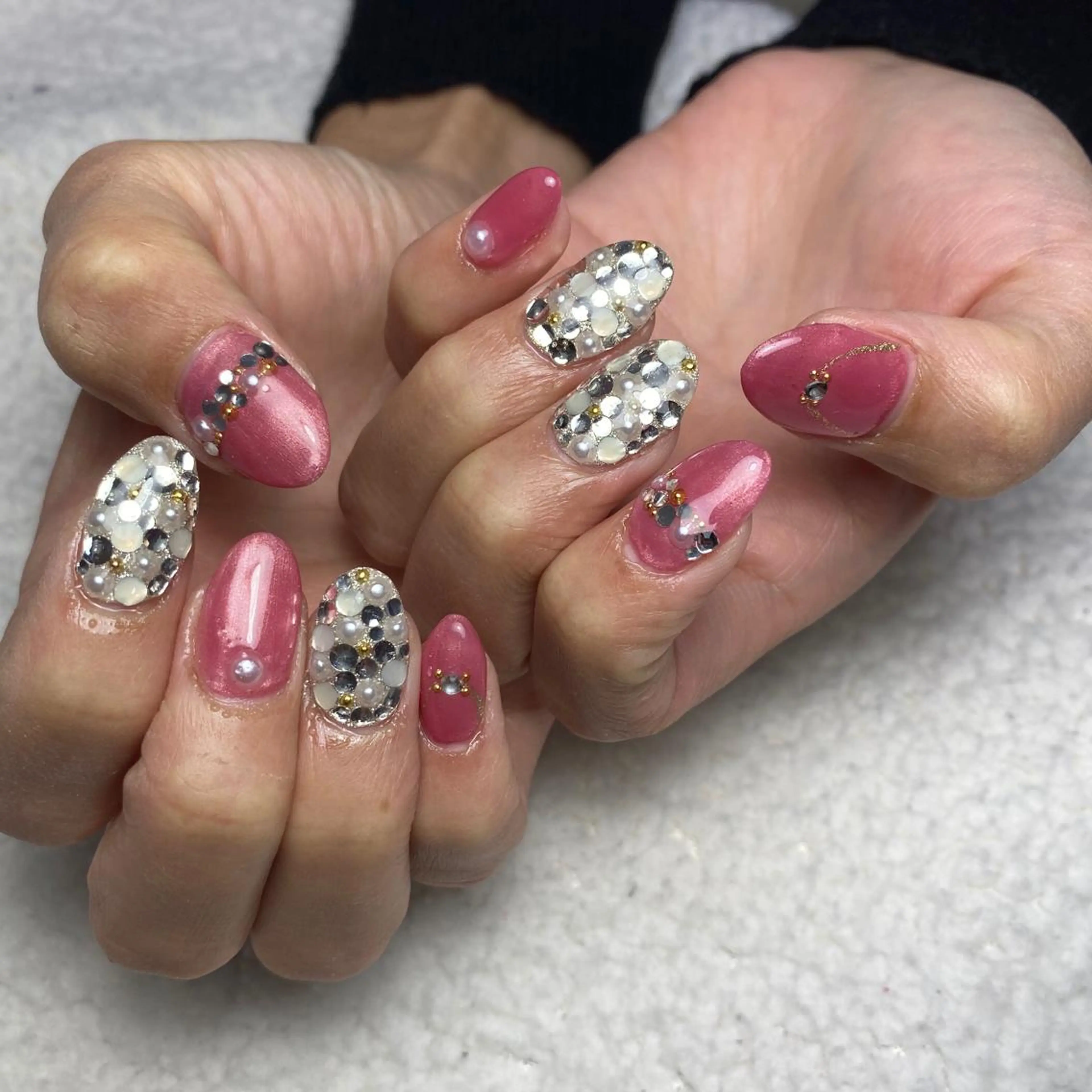 ネイル キラキラネイル ハンドネイル COCO+所属・COCO +のエステ・リラクイメージ