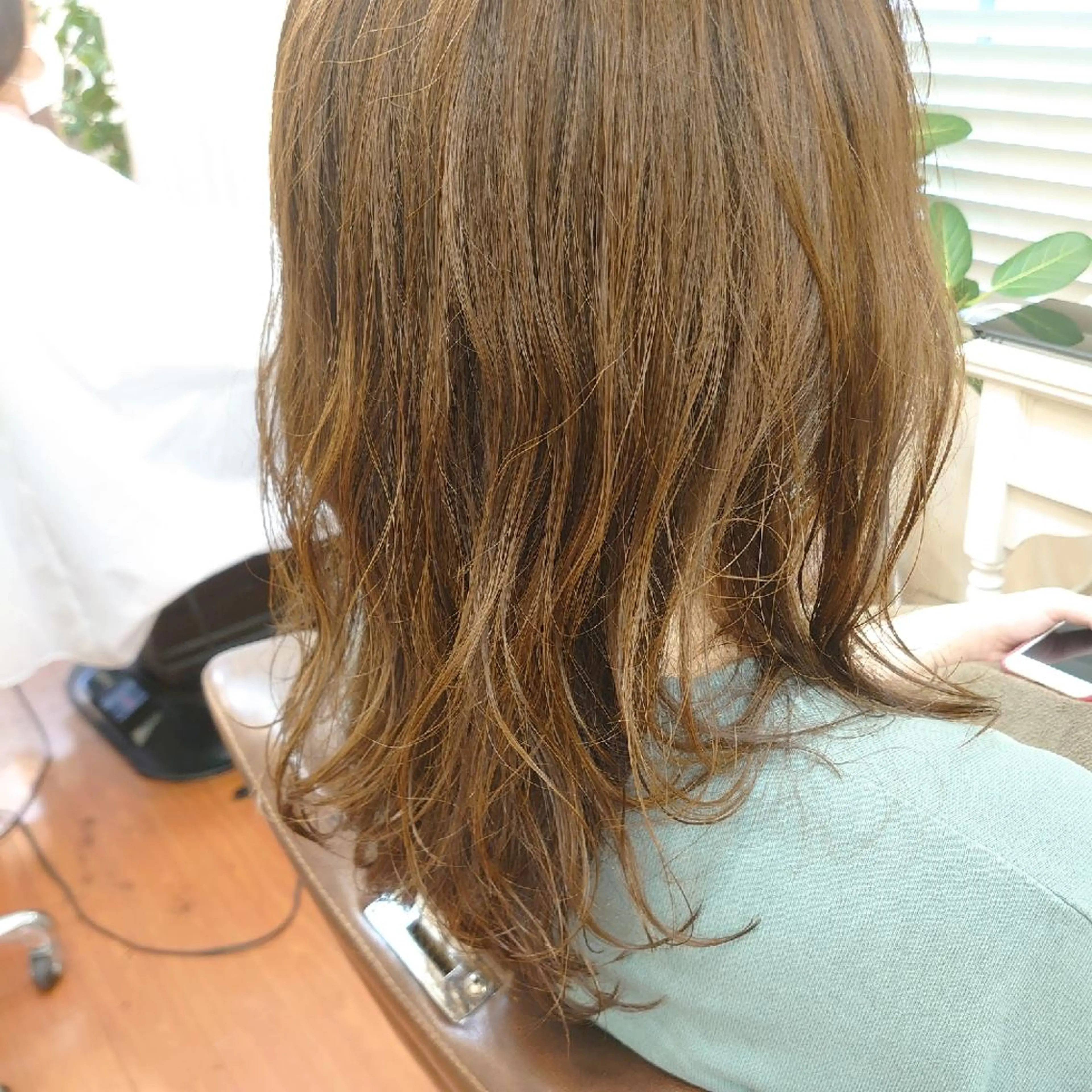 セミロング パーマ カラー セミロングパーマ hair&spa an contour所属・ミツケ マミコのヘアスタイル