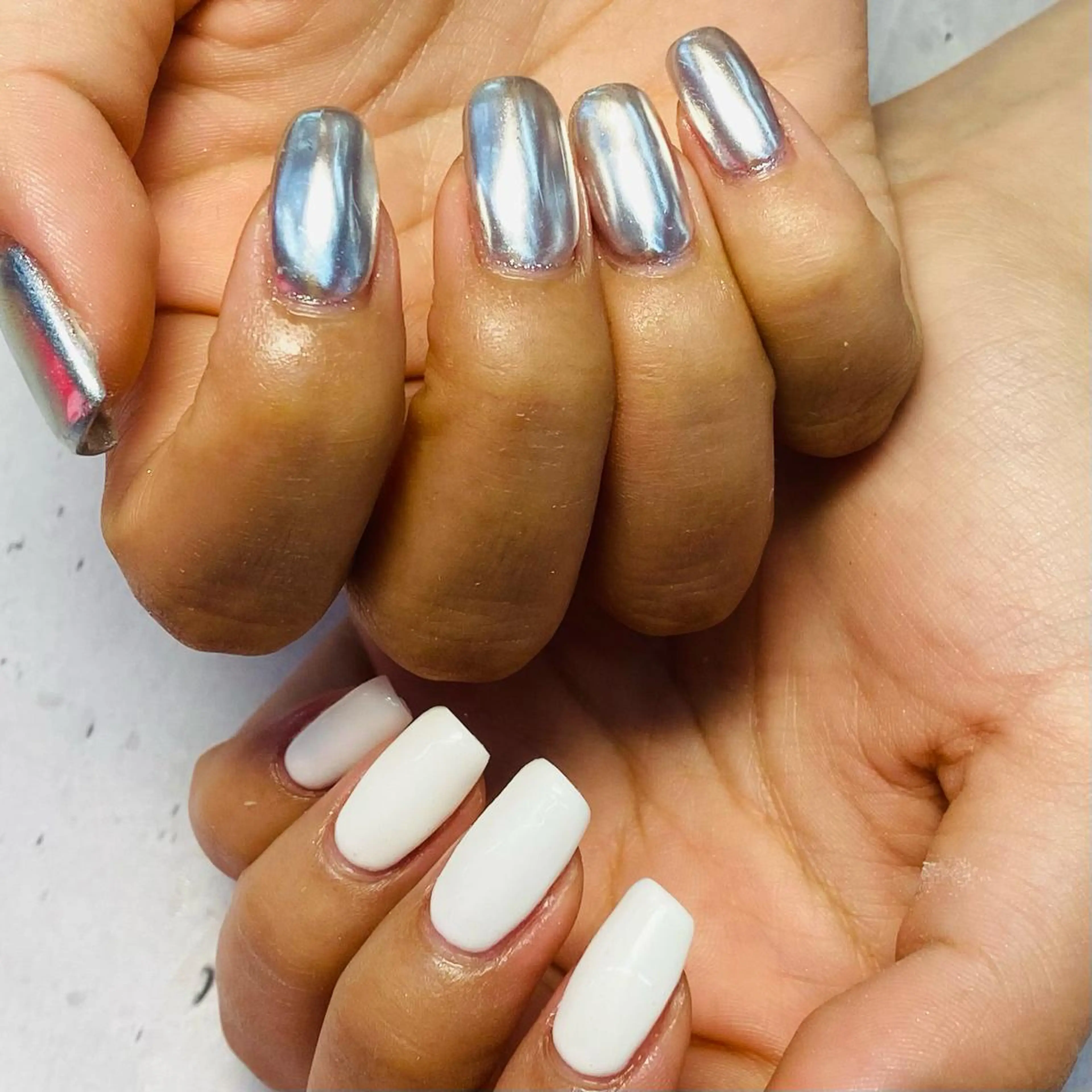 ネイル ミラーネイル Salon•de•Niina所属・ボディビルダーSal on.DeNiinaのネイルデザイン