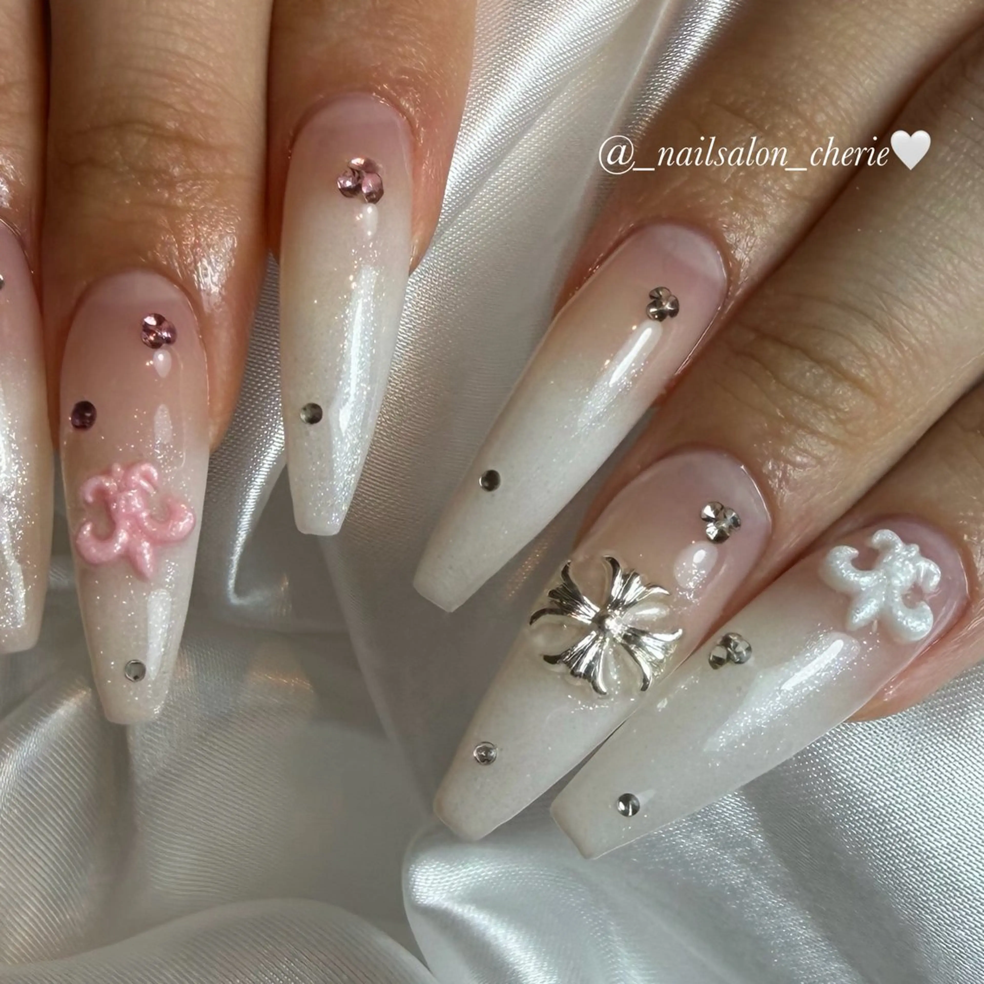 ネイル ハンドネイル nailsalon cherieのネイルデザイン
