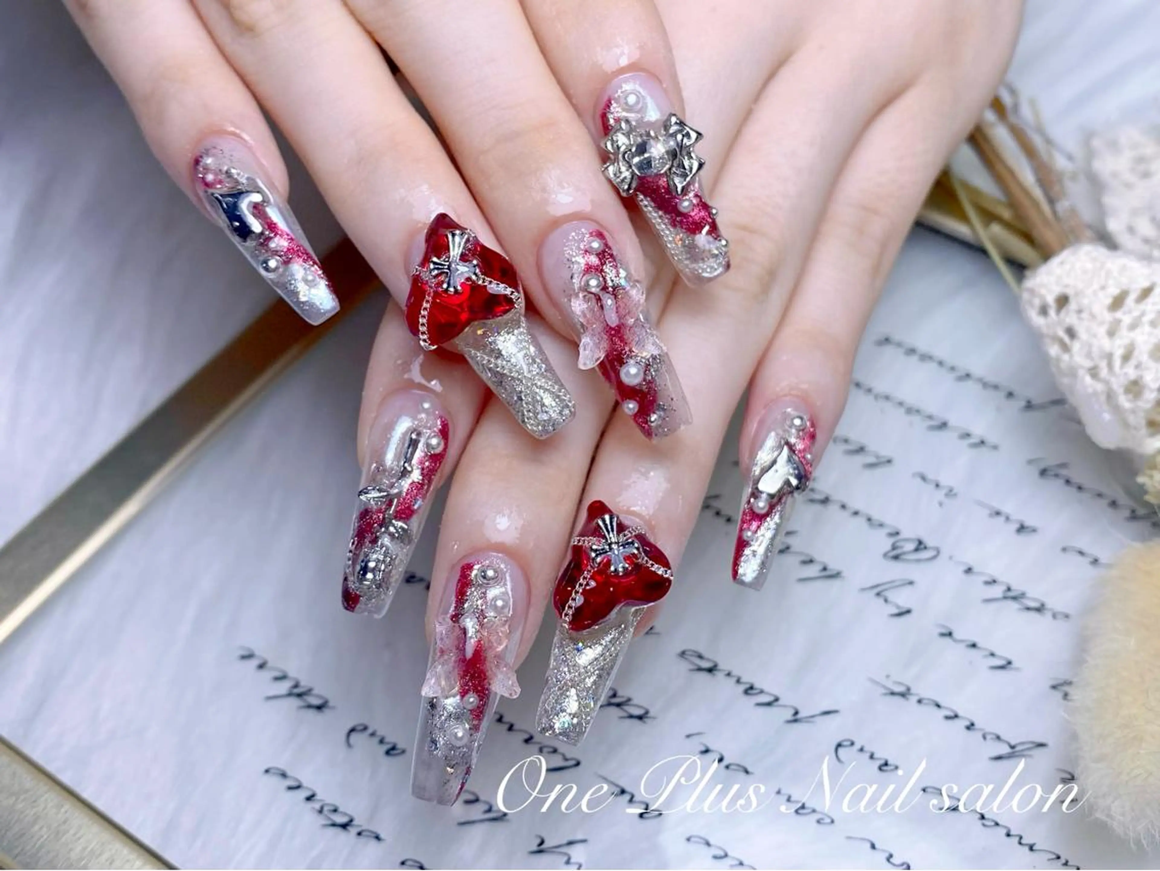 ネイル One Plus Nail Salonのネイルデザイン