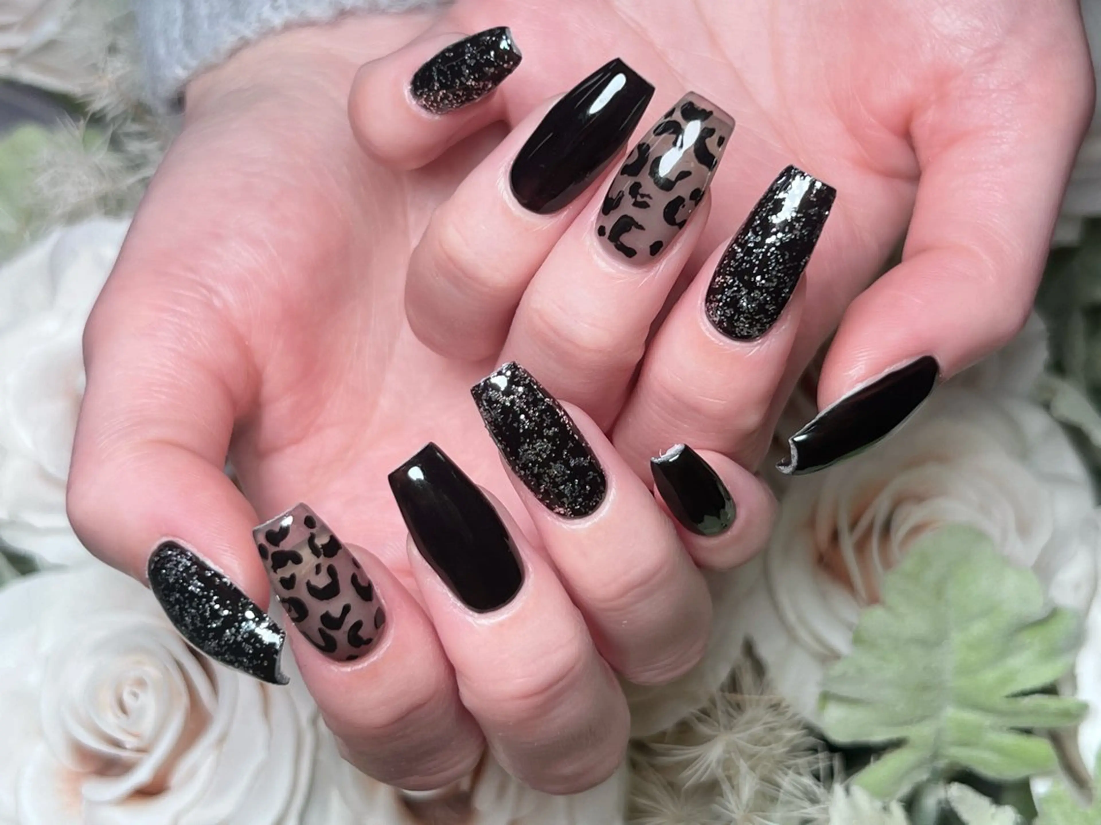 ネイル 成人式 ロングネイル マグネットネイル 持ち込み ワンカラーネイル ハンドネイル Painty所属・Painty nailのネイルデザイン