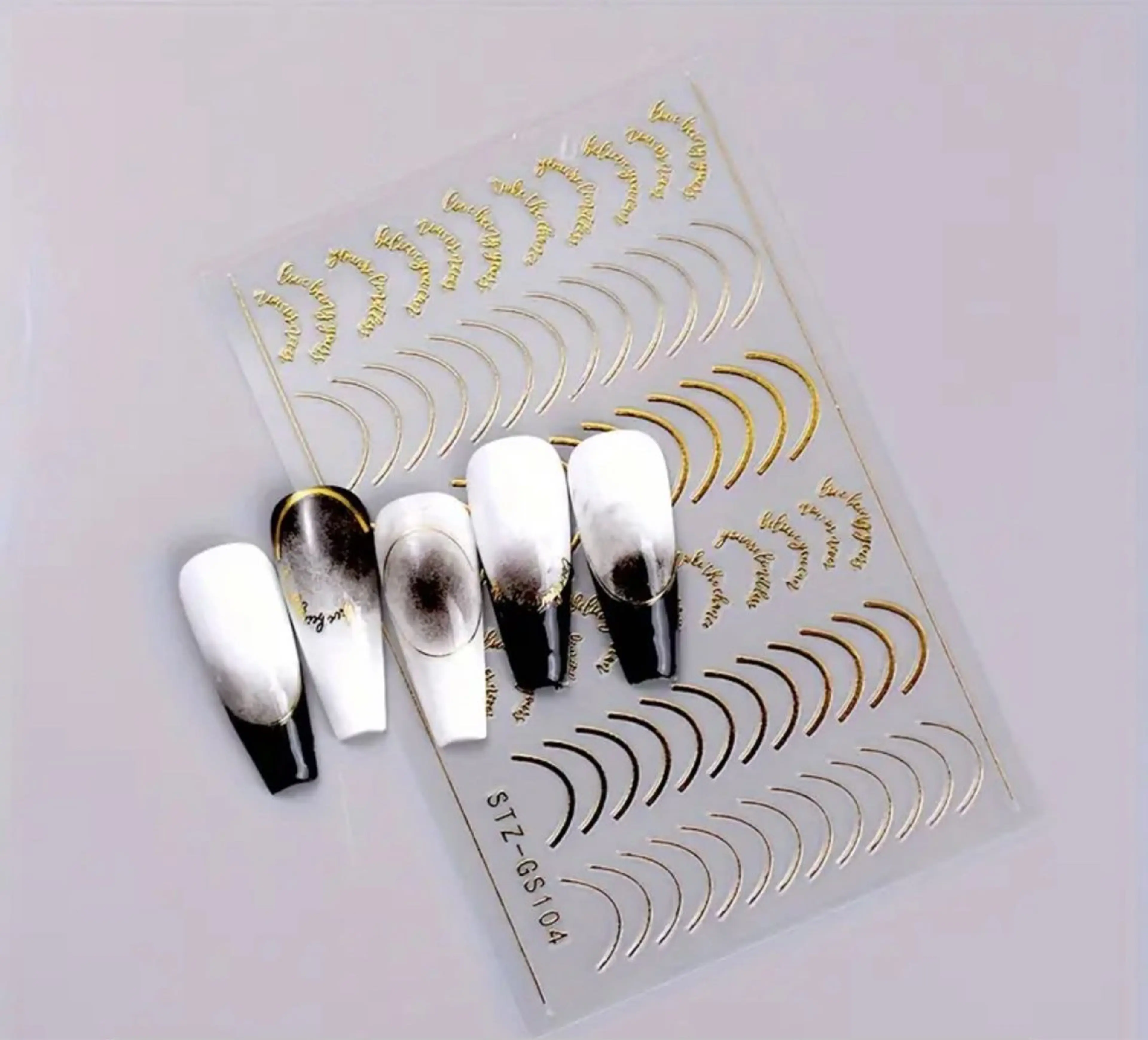 ネイル HIN NAILのネイルデザイン