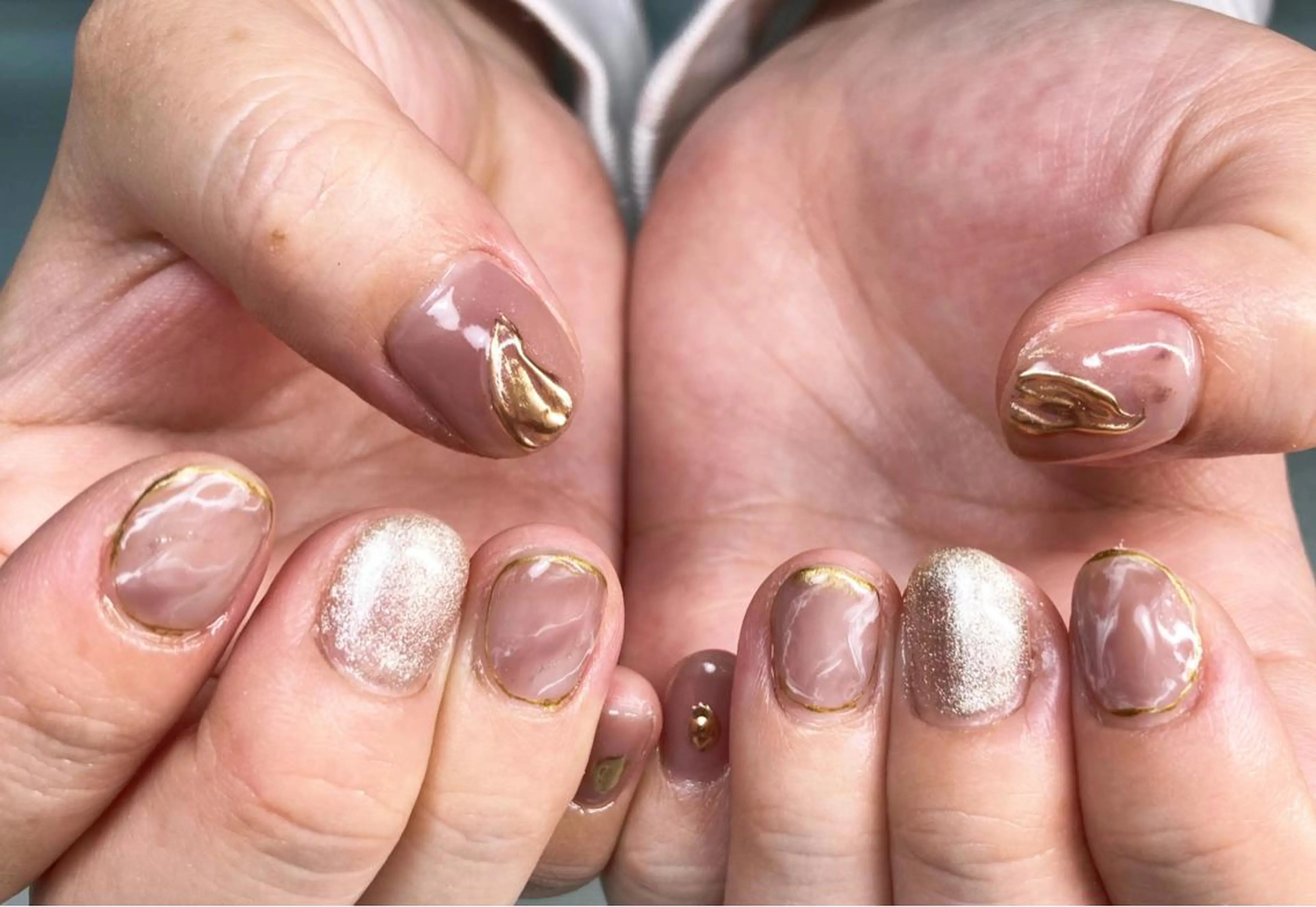 ネイル ニュアンスネイル M flore (エムフローレ)のネイルデザイン