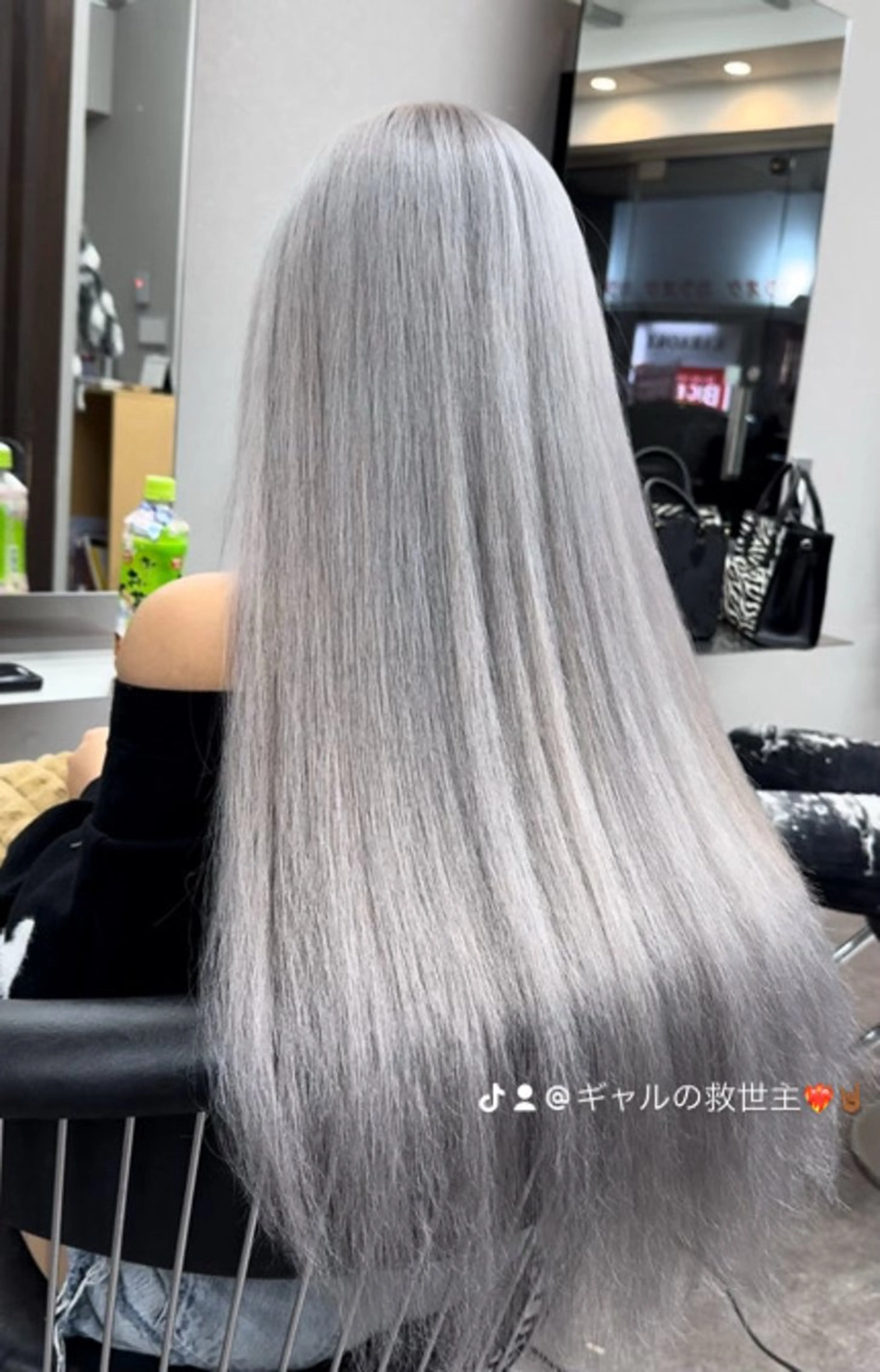 ロング カラー ブリーチ ケアブリーチ シルバー ホワイトシルバー ヘアカラー 新越谷ハイトーン/ 透明感カラー/ryuのヘアスタイル