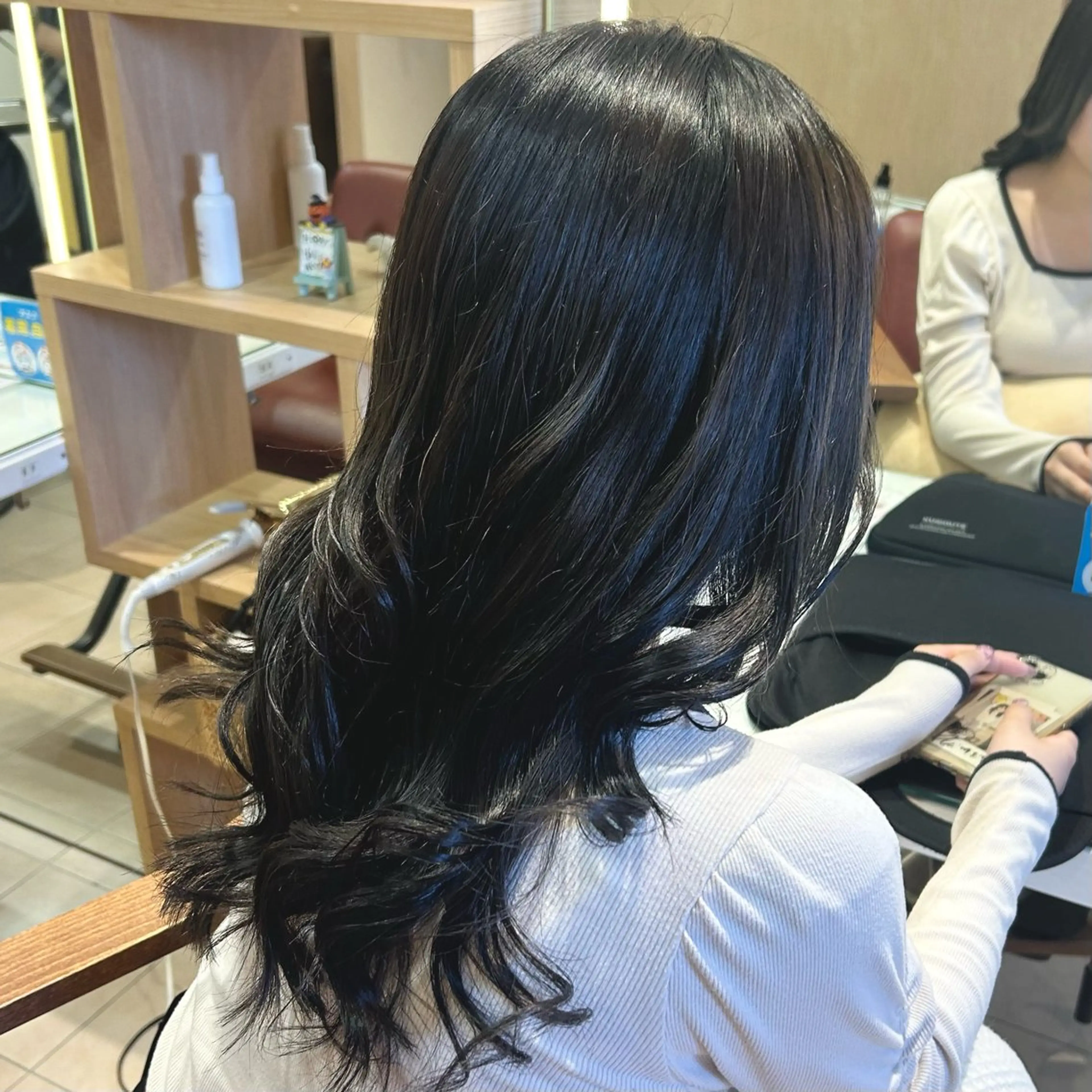 【🫧透明感カラー🫧】お洒落女子にオススメ🩵寒色系・透明感ワンカラー+ブローの写真