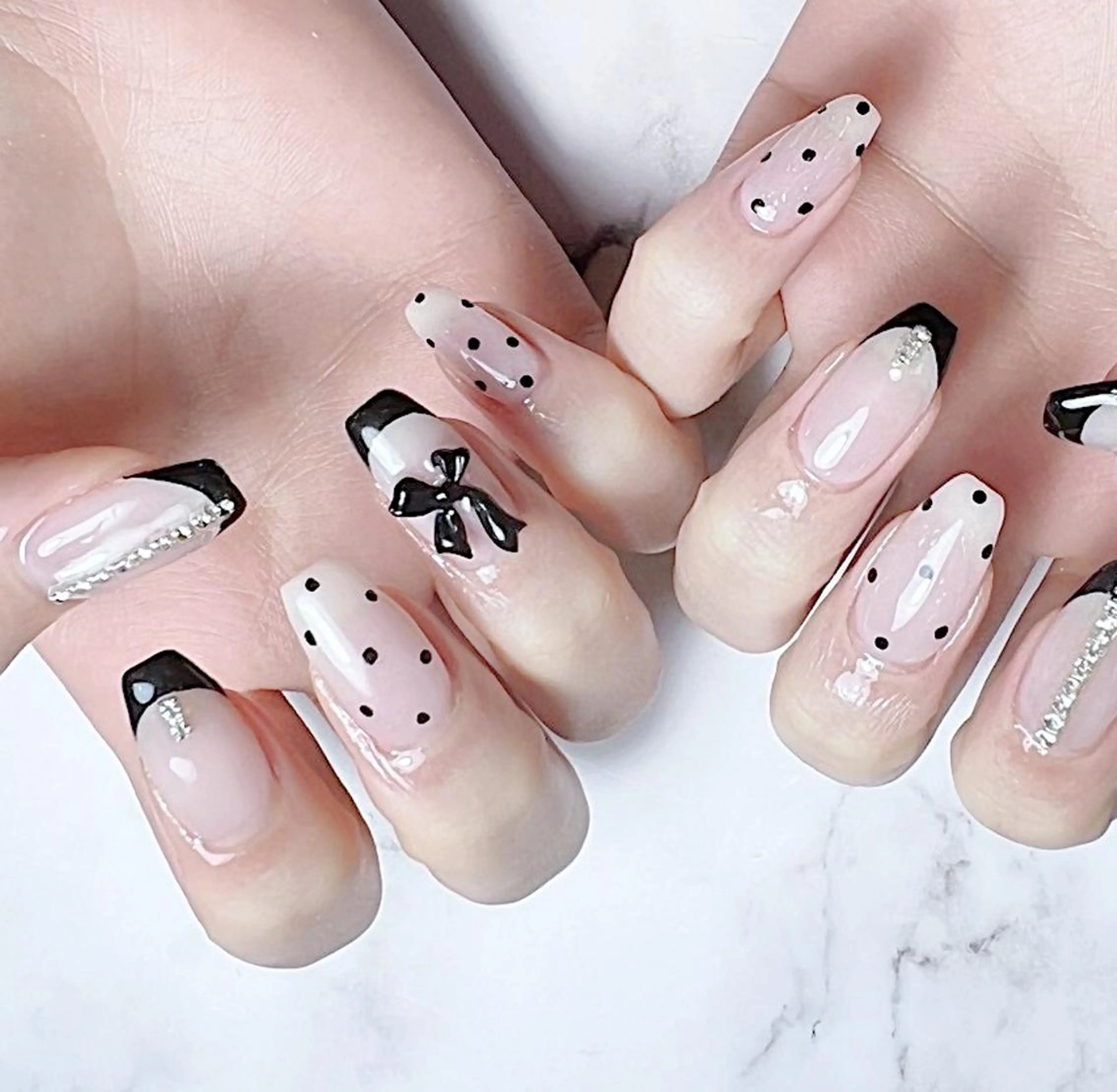 ネイル 🌈Yun nail hyejin💋のネイルデザイン