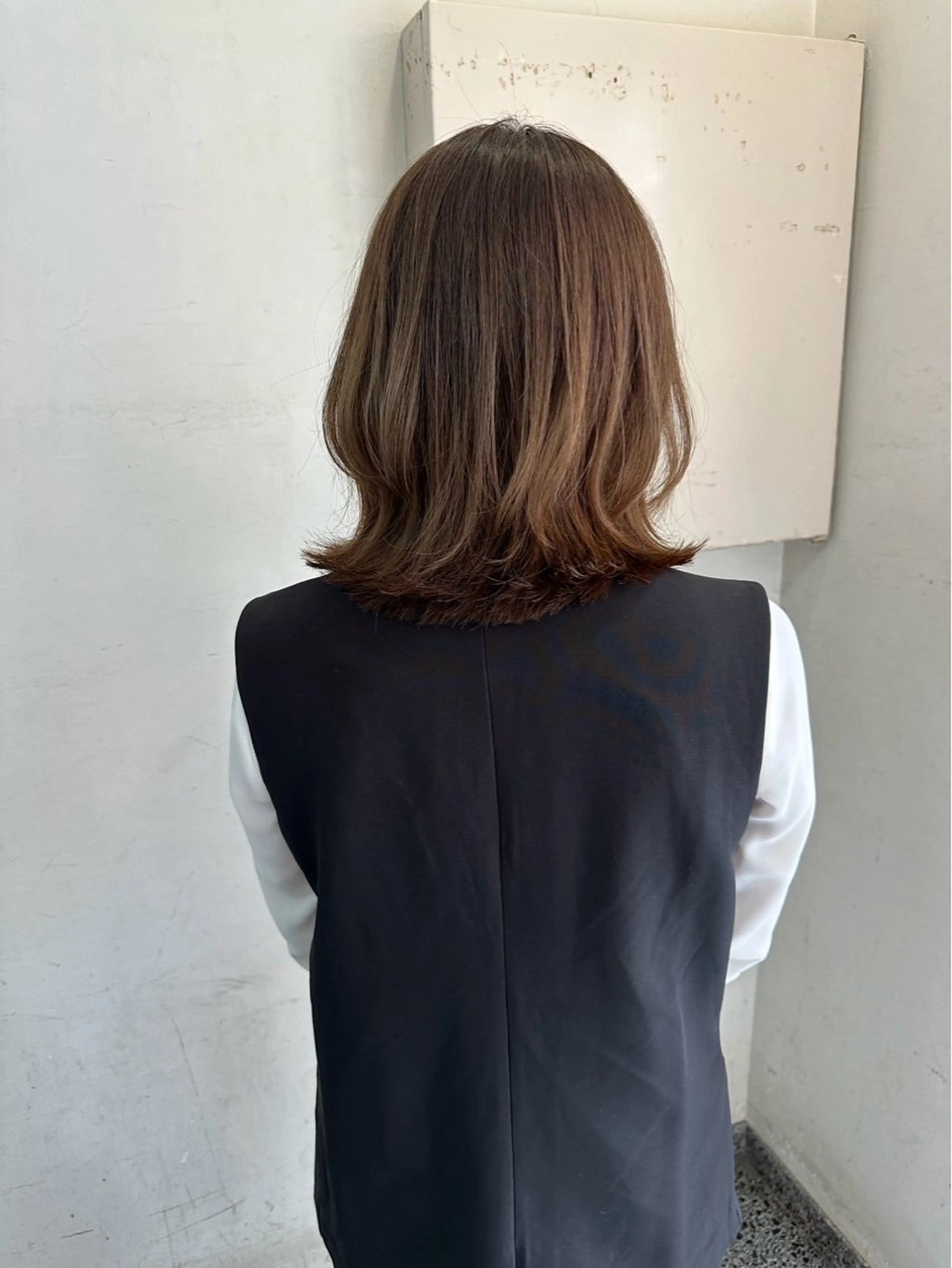 ミディアム Neolive 千尋のヘアスタイル