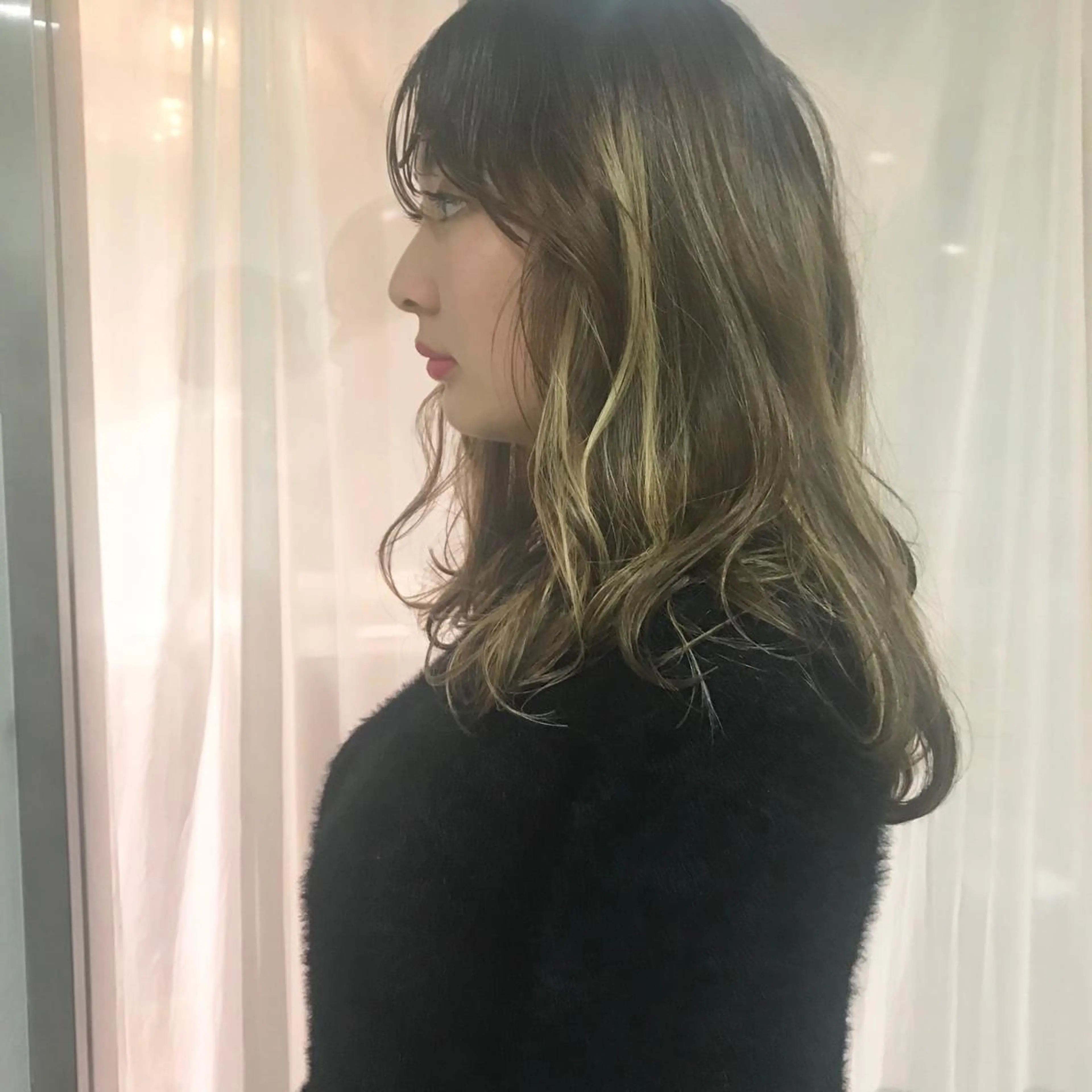 ミディアム カラー ハイライトカラー ハイライト 柔らかブラウン/顔周 りレイヤー♡ユウシのヘアスタイル