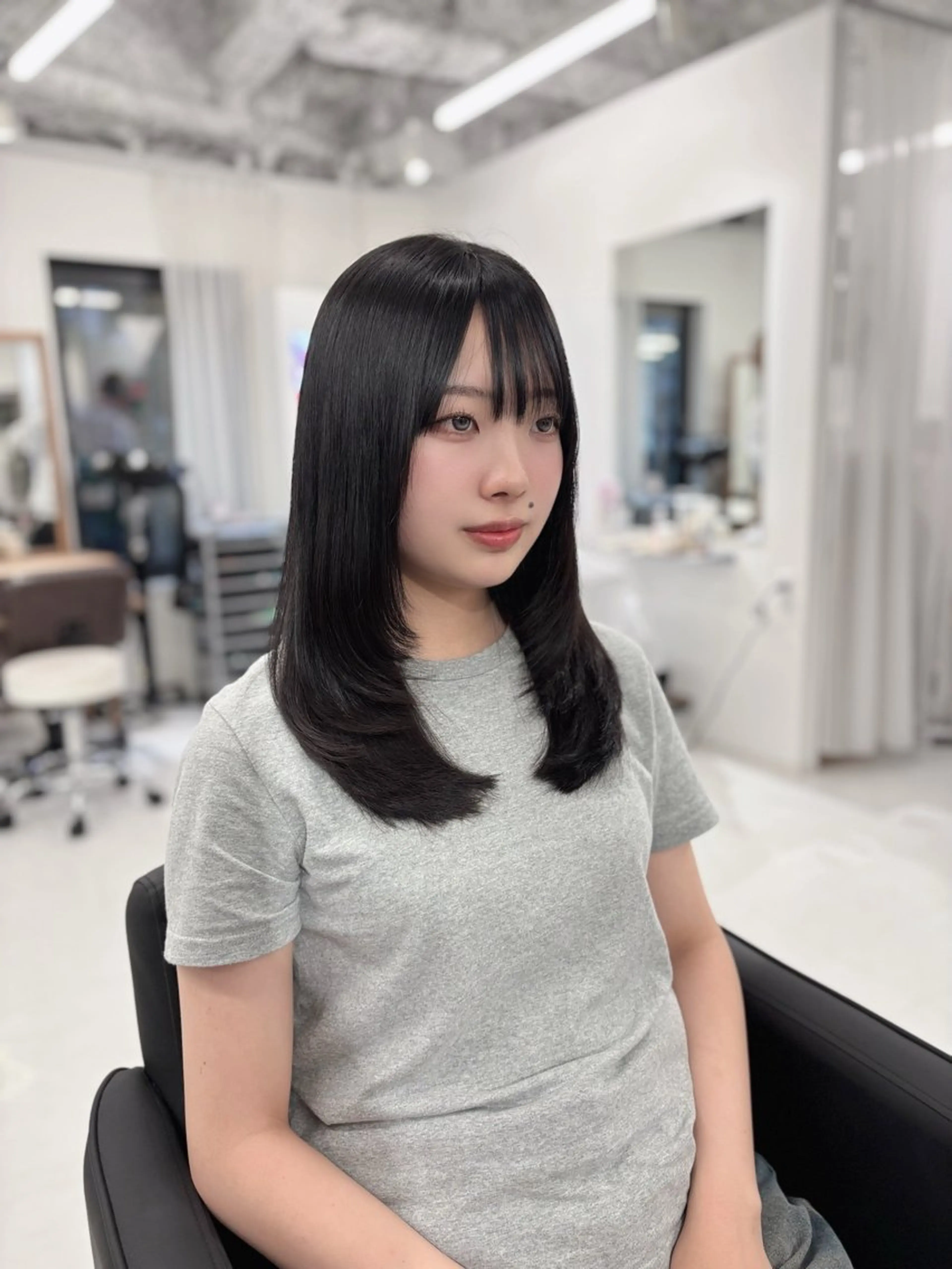 ミディアム パーマ カット 縮毛矯正 赤みなしカラー/梅田 /レイヤー/IORIのヘアスタイル