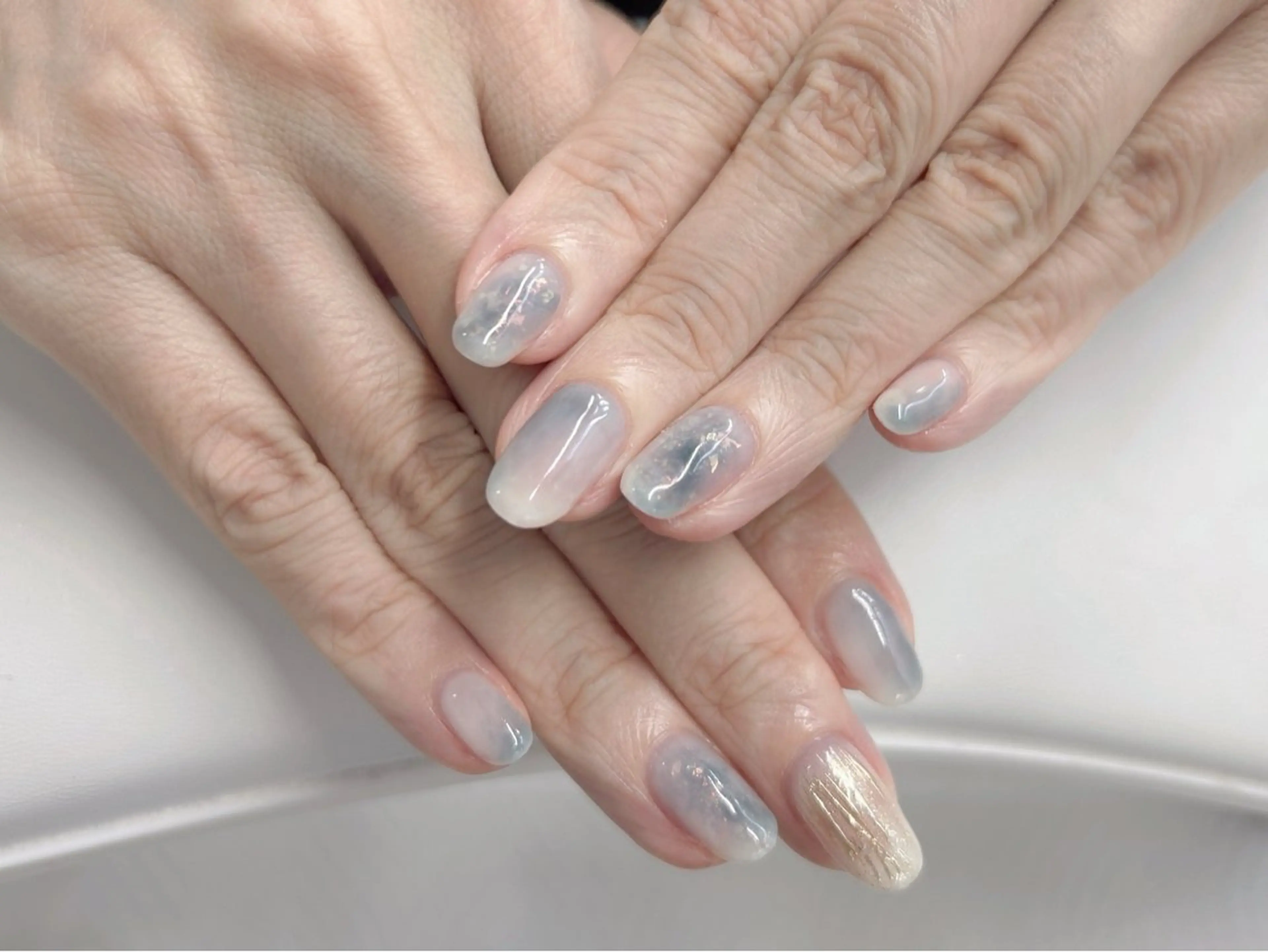 ネイル ブルー 桜ネイル キラキラネイル 韓国ネイル 大理石ネイル(マーブル) ハンドネイル Forca total studio所属・Forca Airaのネイルデザイン