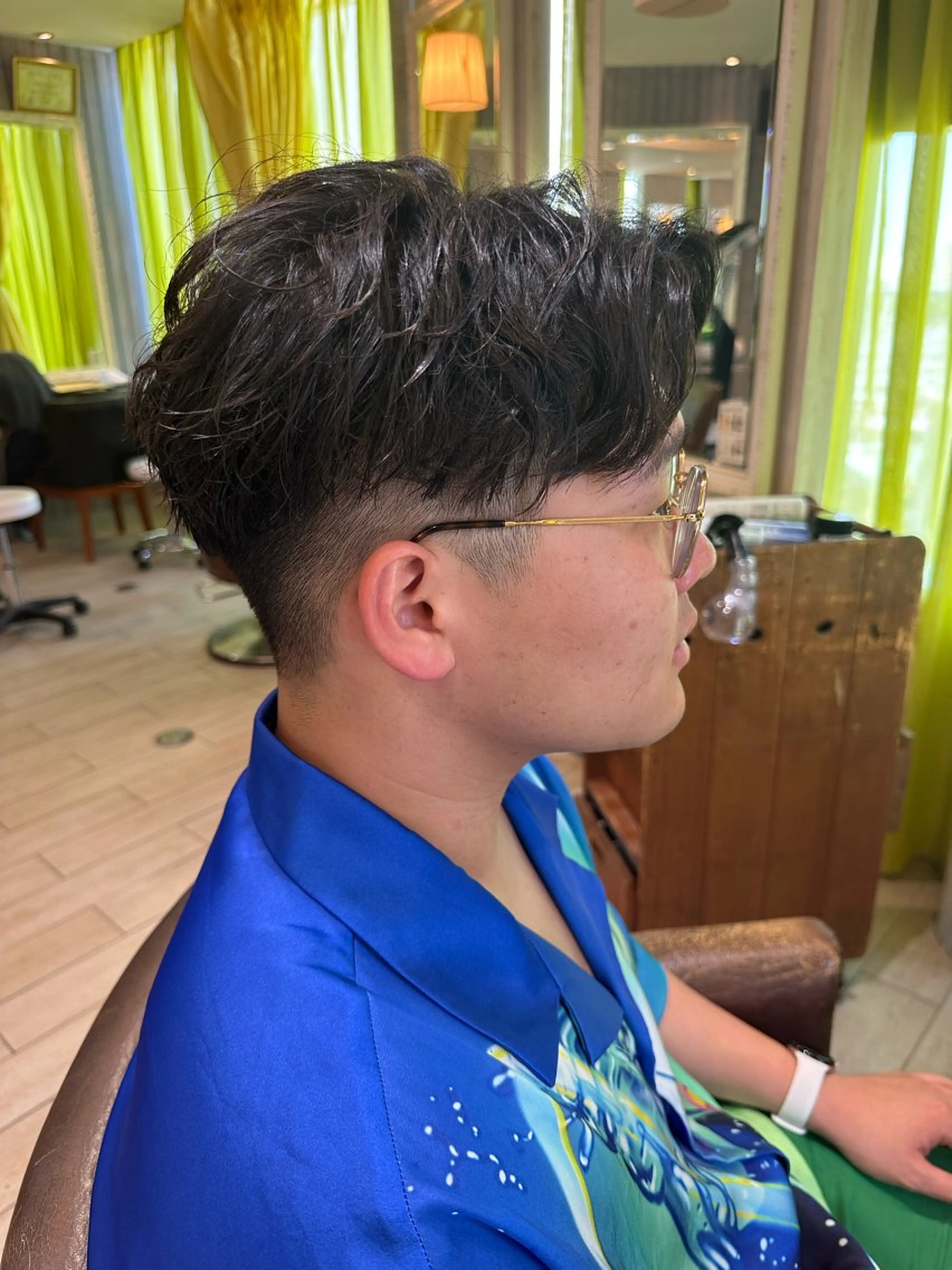 パーマ メンズ 増渕 駿介のヘアスタイル