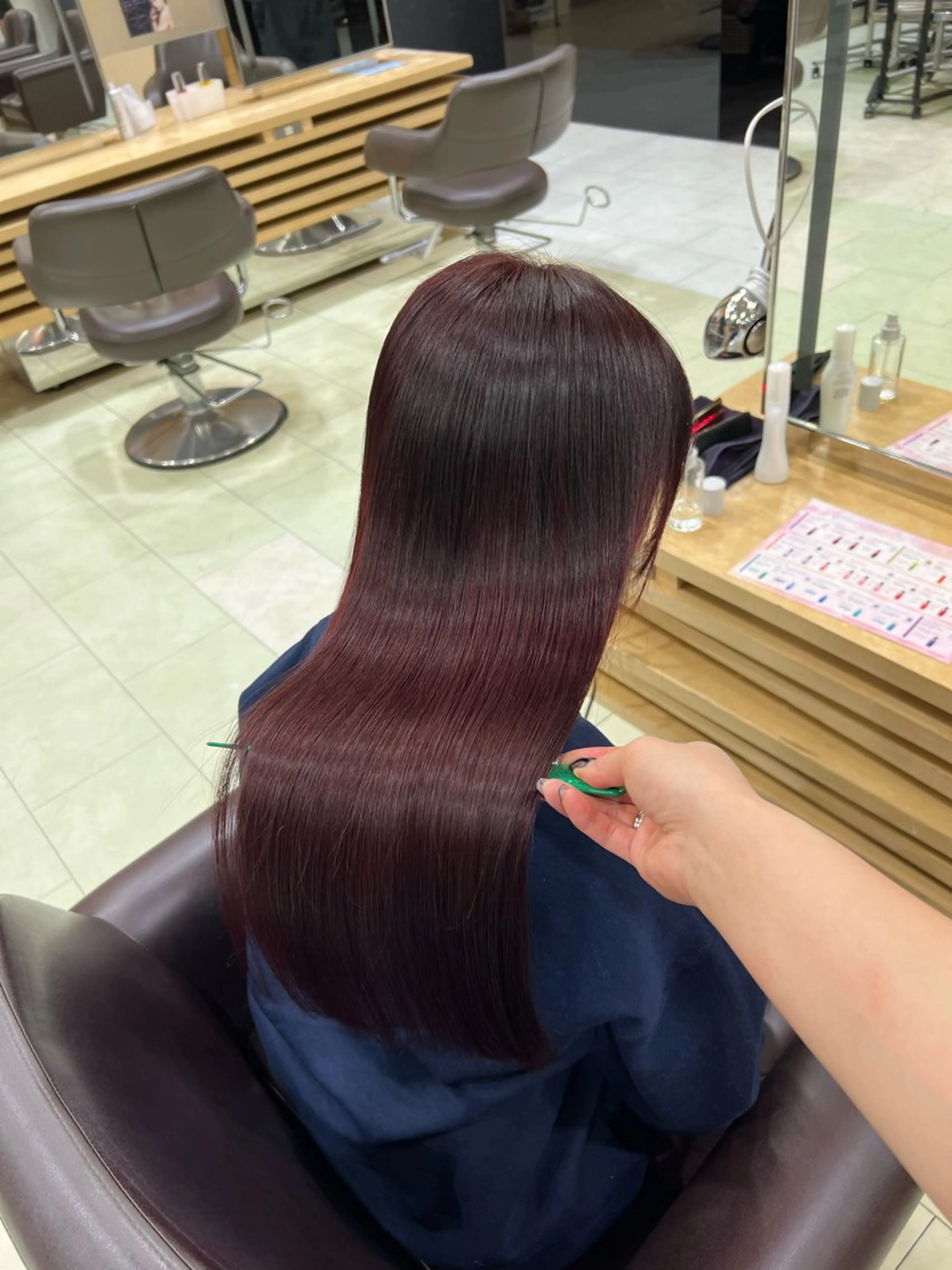 ミディアム 暖色ｶﾗｰ/ﾚｲﾔｰ ｶｯﾄ/Yunaのヘアスタイル