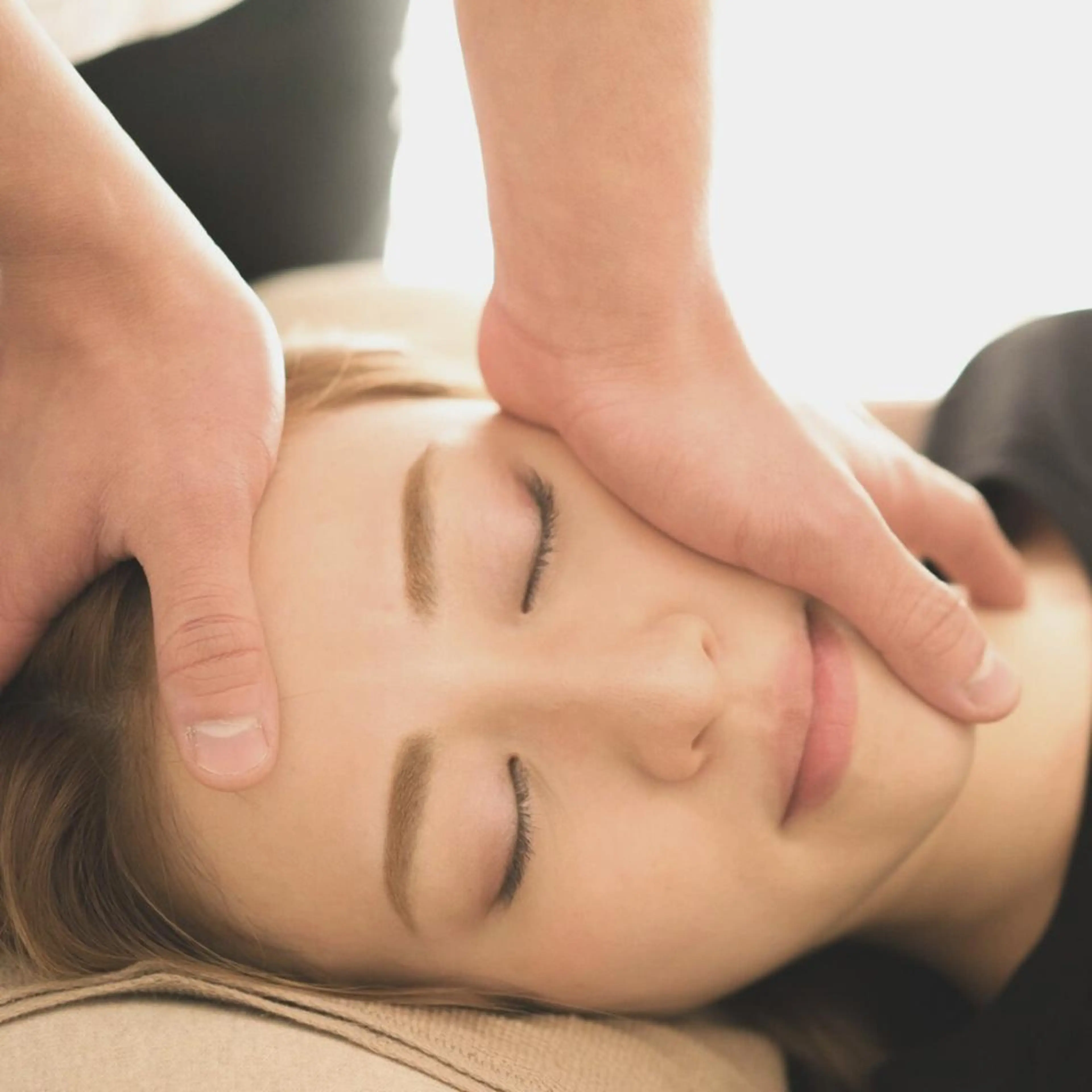 エステ リラク 小顔矯正/姿勢矯正 美容整体師　野口杏太のエステ・リラクイメージ