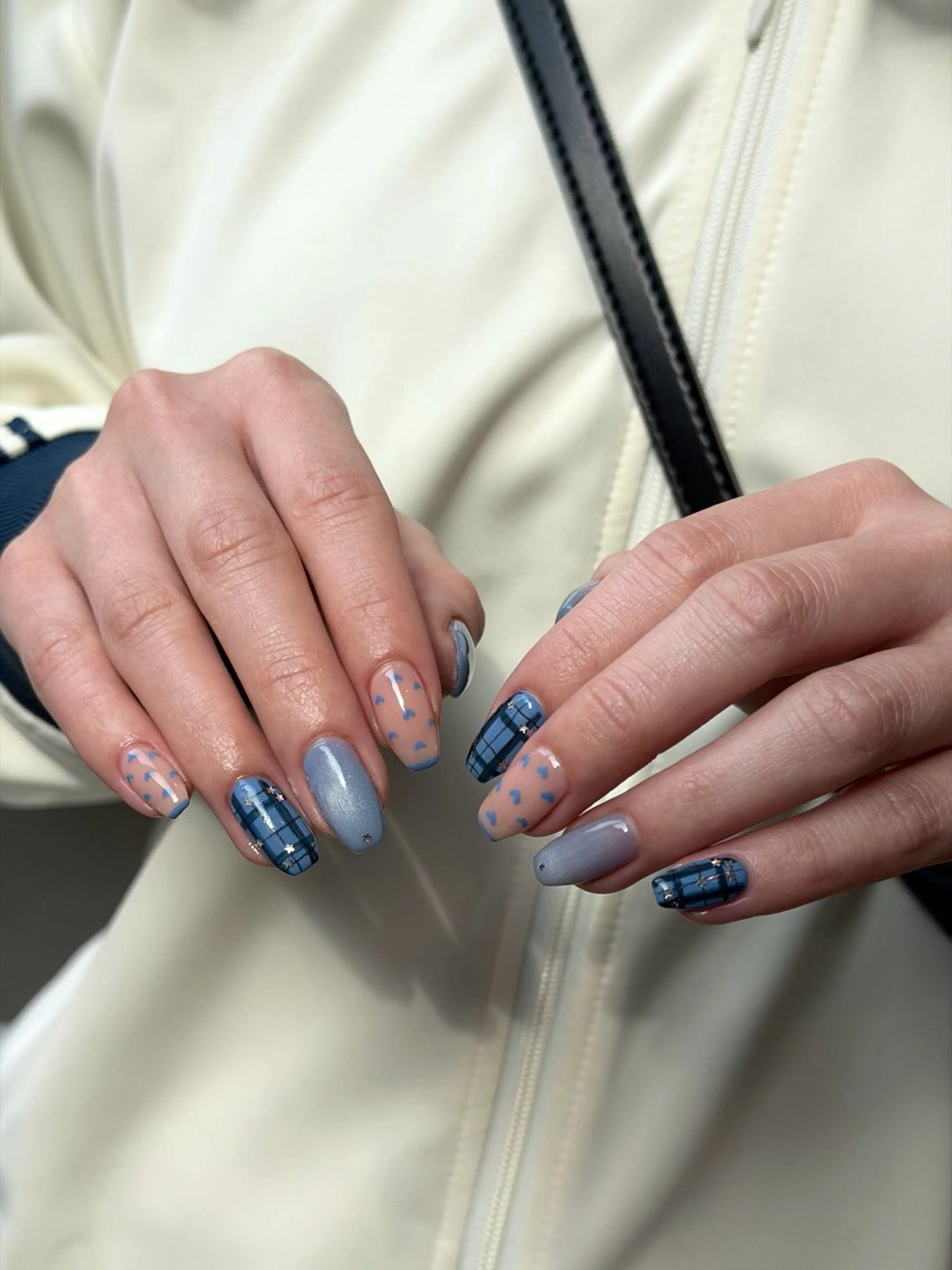 ネイル ハンドネイル Nail salon coffret あべの店所属・coffret. smpyのネイルデザイン