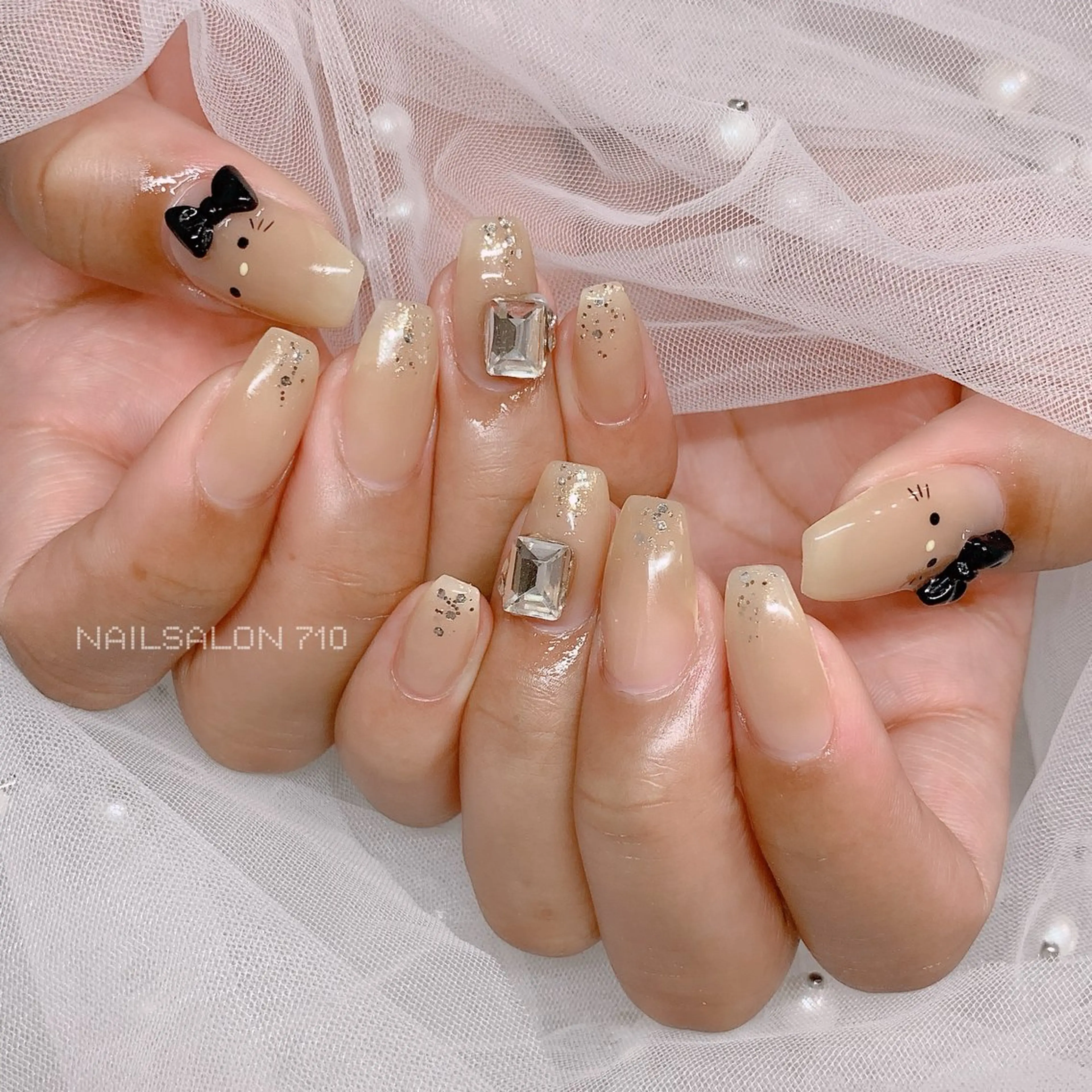 ネイル ハンドネイル フットネイル ナナイチゼロ I.Naoのネイルデザイン