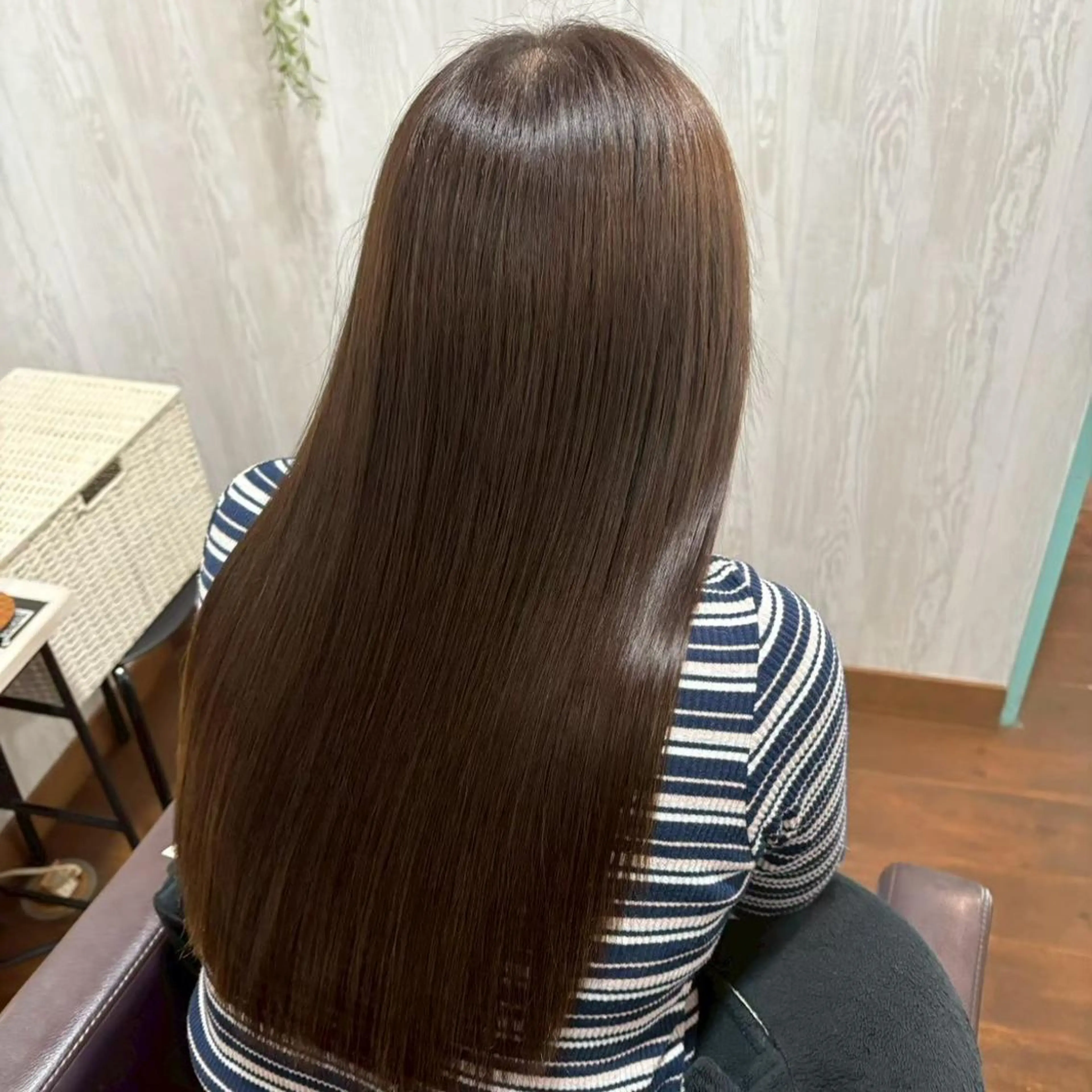 【12月限定】《初回50％オフ》✨極上艶髪✨プレミアム美髪ケア+美髪カラー(カットなし)27500円→13750円🫧の写真