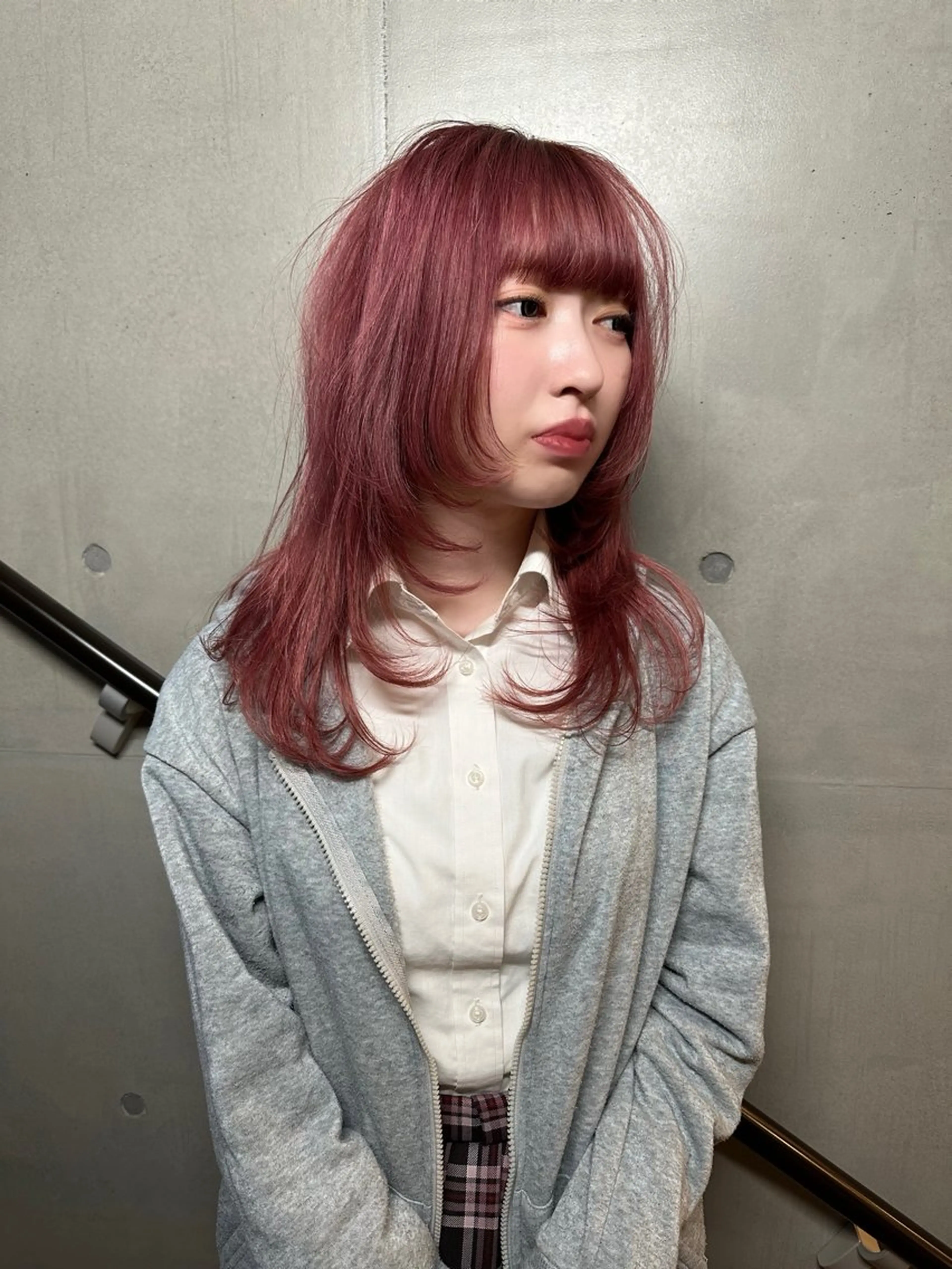 セミロング カラー ピンクカラー カット ヘアカラー トリートメント 🎀暖色カラー🎀 おかだみほのヘアスタイル