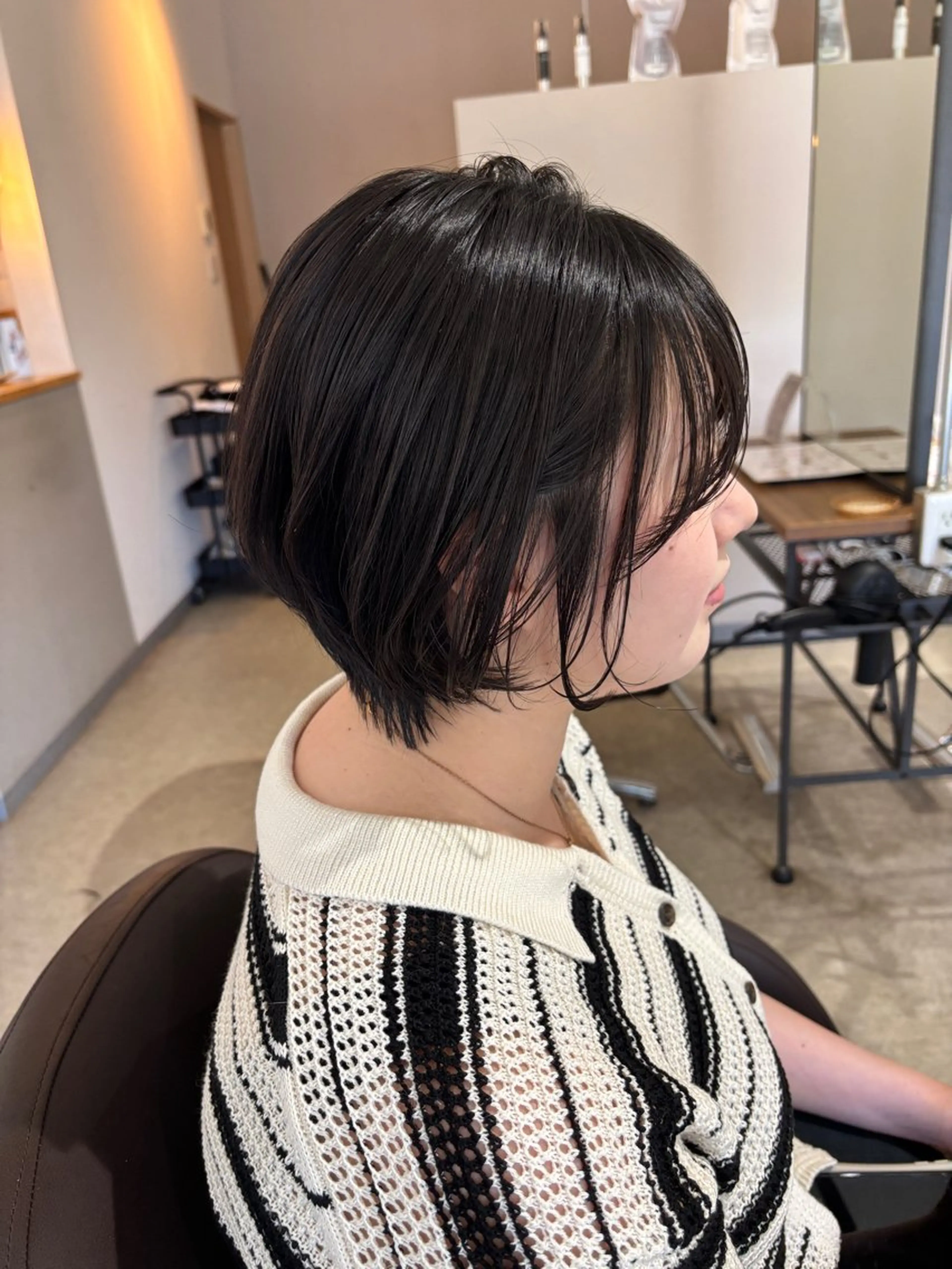 ショート ボブ 韓国風ヘア レイヤーカット ショートヘア 縮毛矯正 ブリーチカラー🤍 髪質改善🌟のヘアスタイル