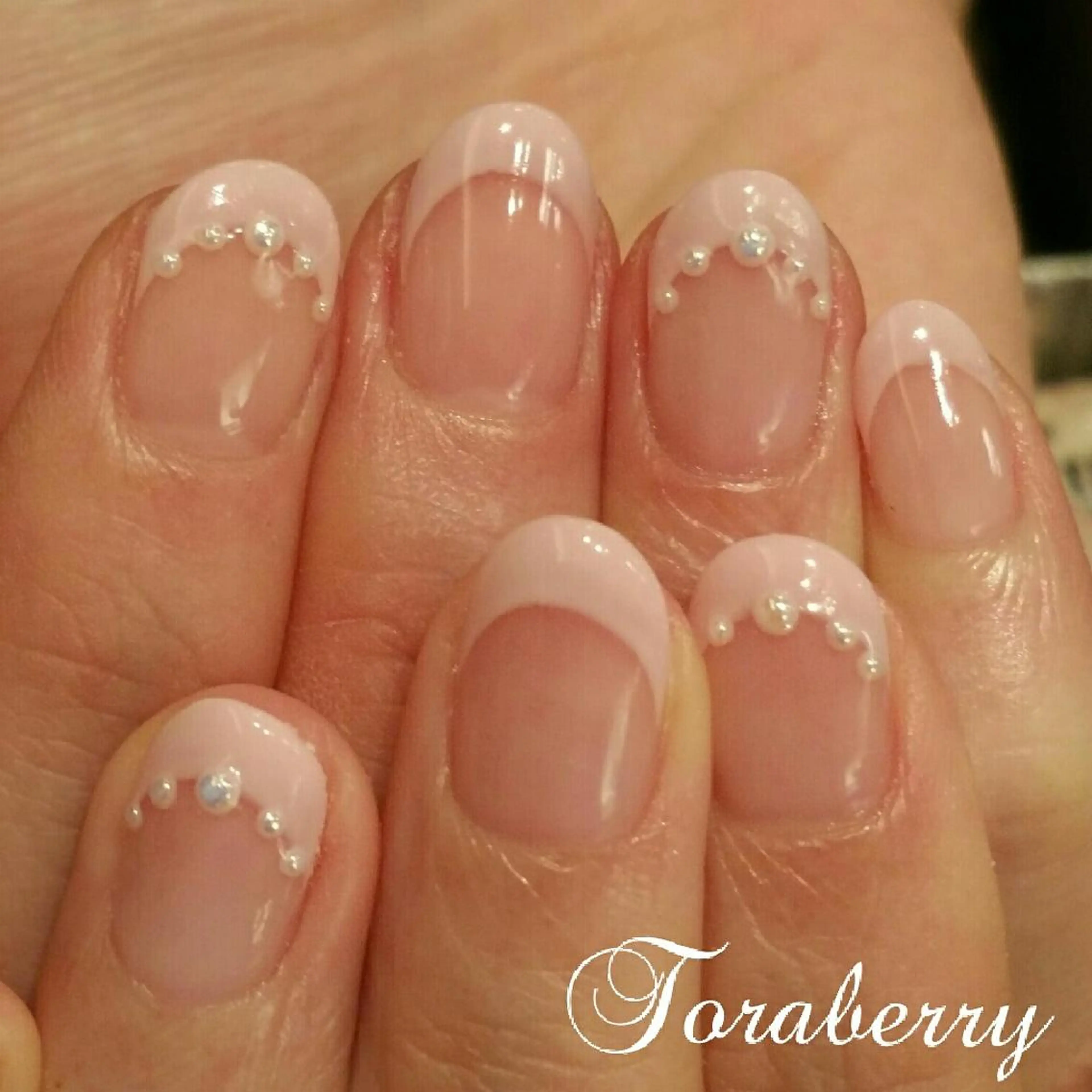 ネイル フレンチネイル ネイリスト なつみのネイルデザイン