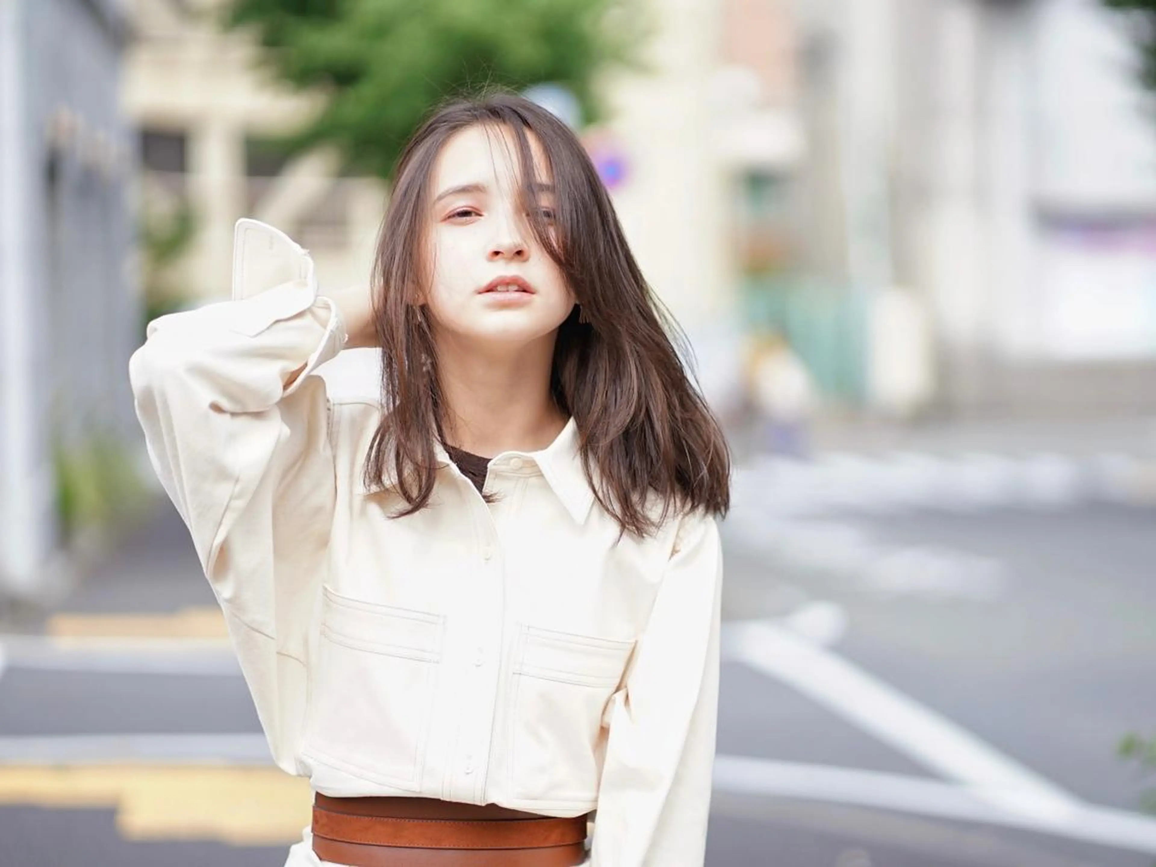 セミロング カラー パーマ ヘアアレンジ アディクシーカラー アッシュ バレイヤージュ ベージュカラー ブリーチ newi grande 横浜店のヘアスタイル