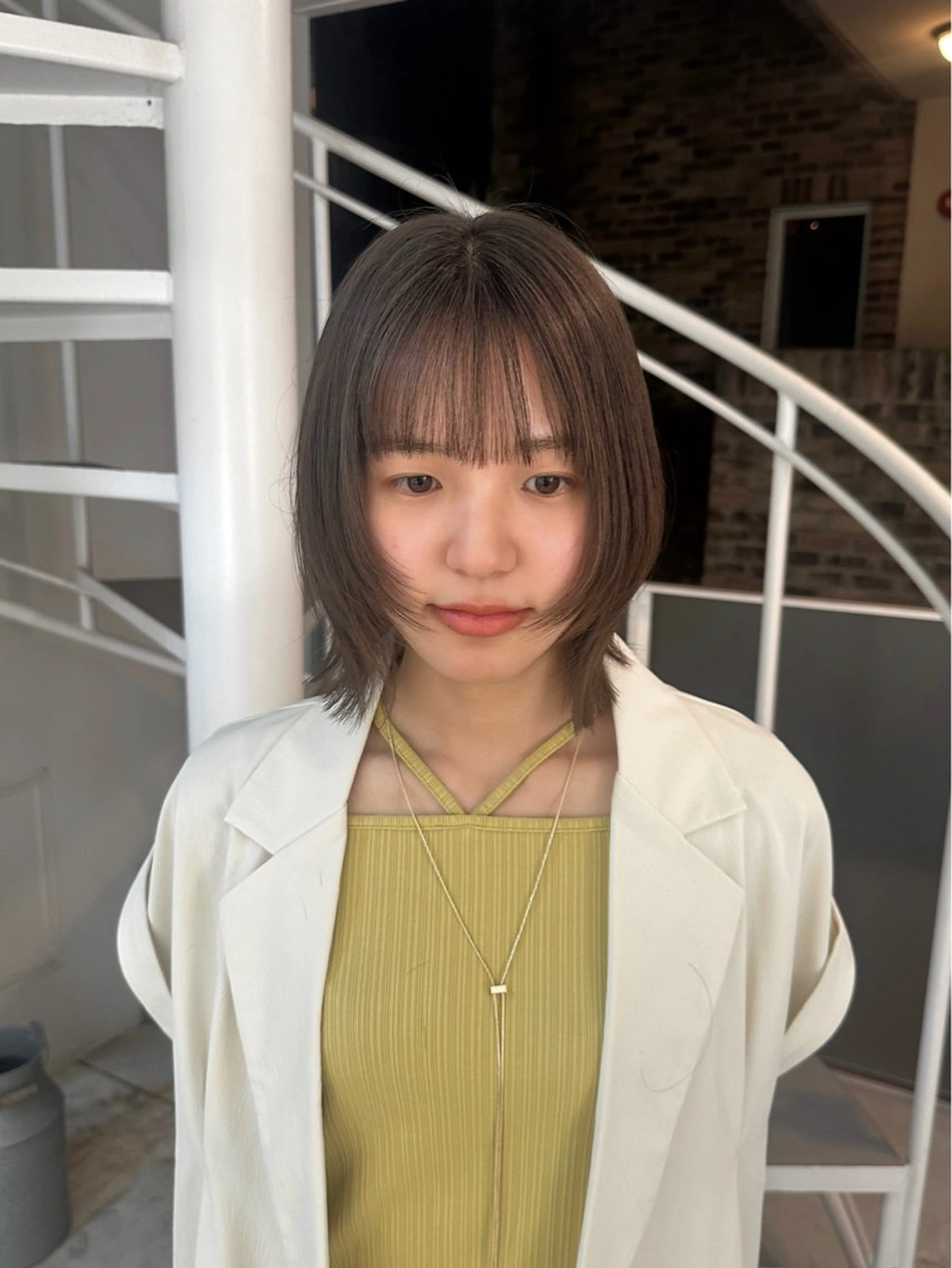 ショート カラー カット ヘアカラー トリートメント ヘッドスパ ヘアセット 地毛風/グレージュ よしだひろのじょうのヘアスタイル