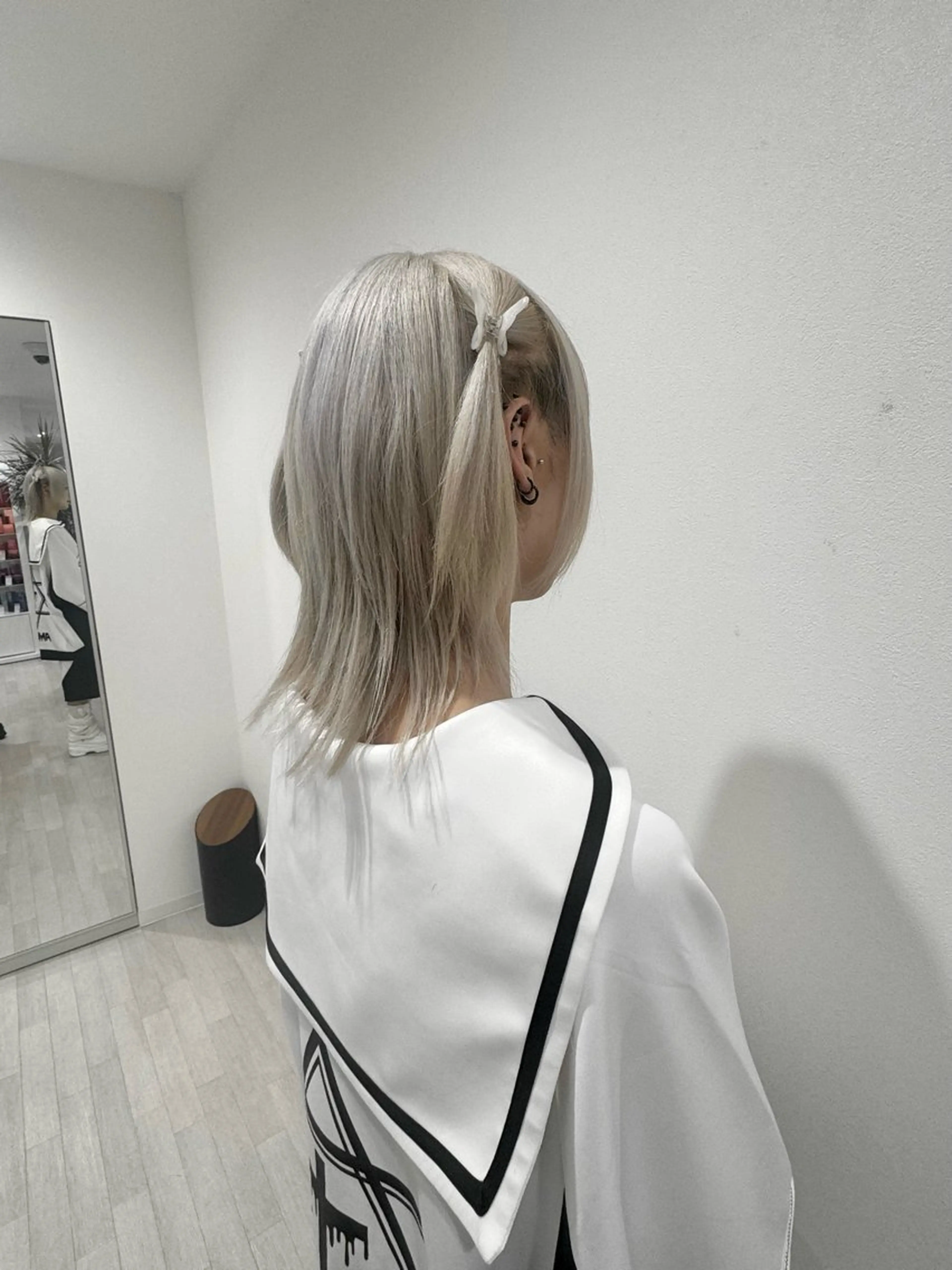 ミディアム カラー ヘアカラー Re:st所属・Miyavi/カラー ショートボブのヘアスタイル