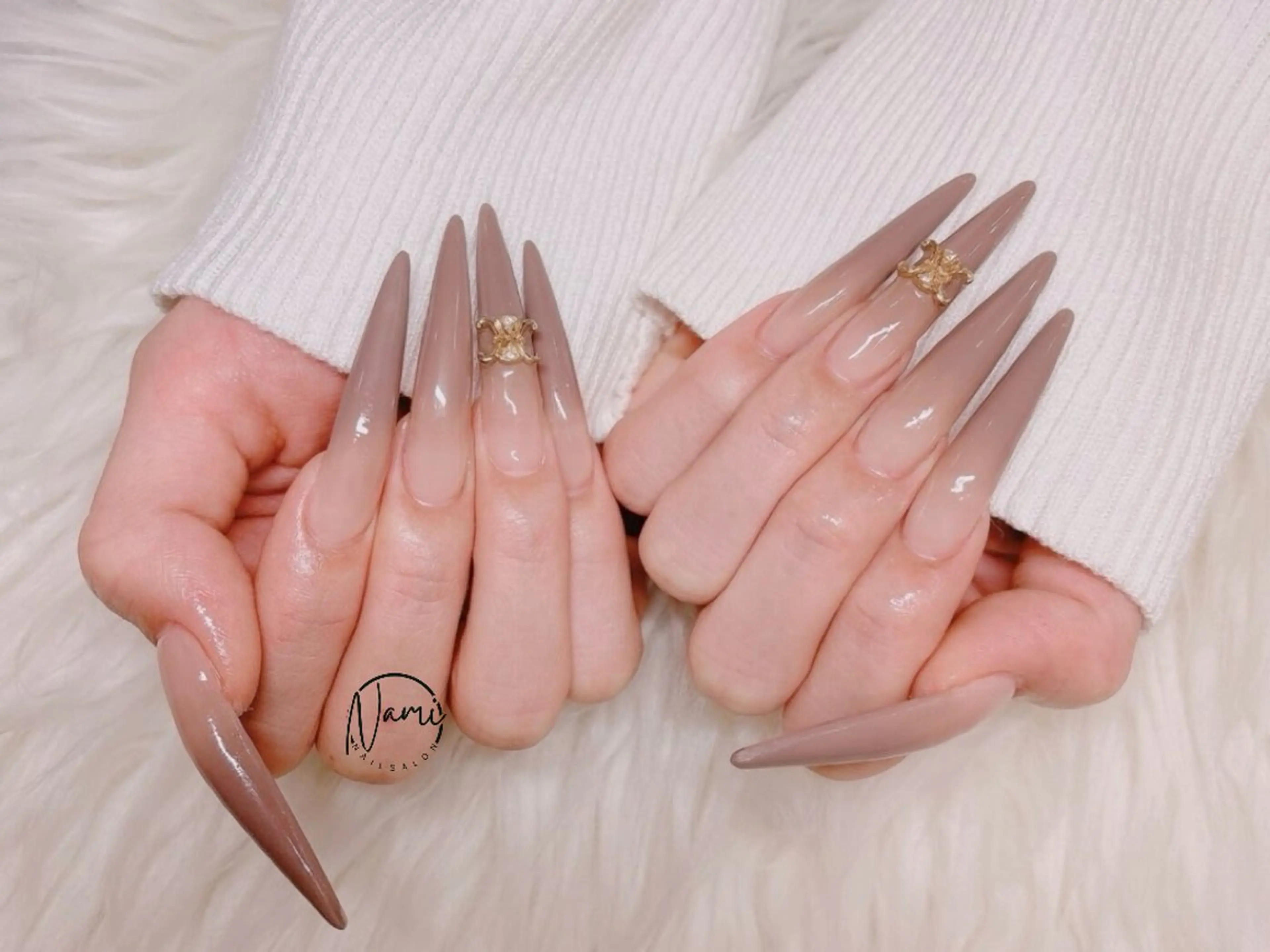 ネイル 長さ出し ガーリー 韓国ネイル ロングネイル 持ち込み ハンドネイル Nami nail salon所属・Nami nail salonのネイルデザイン