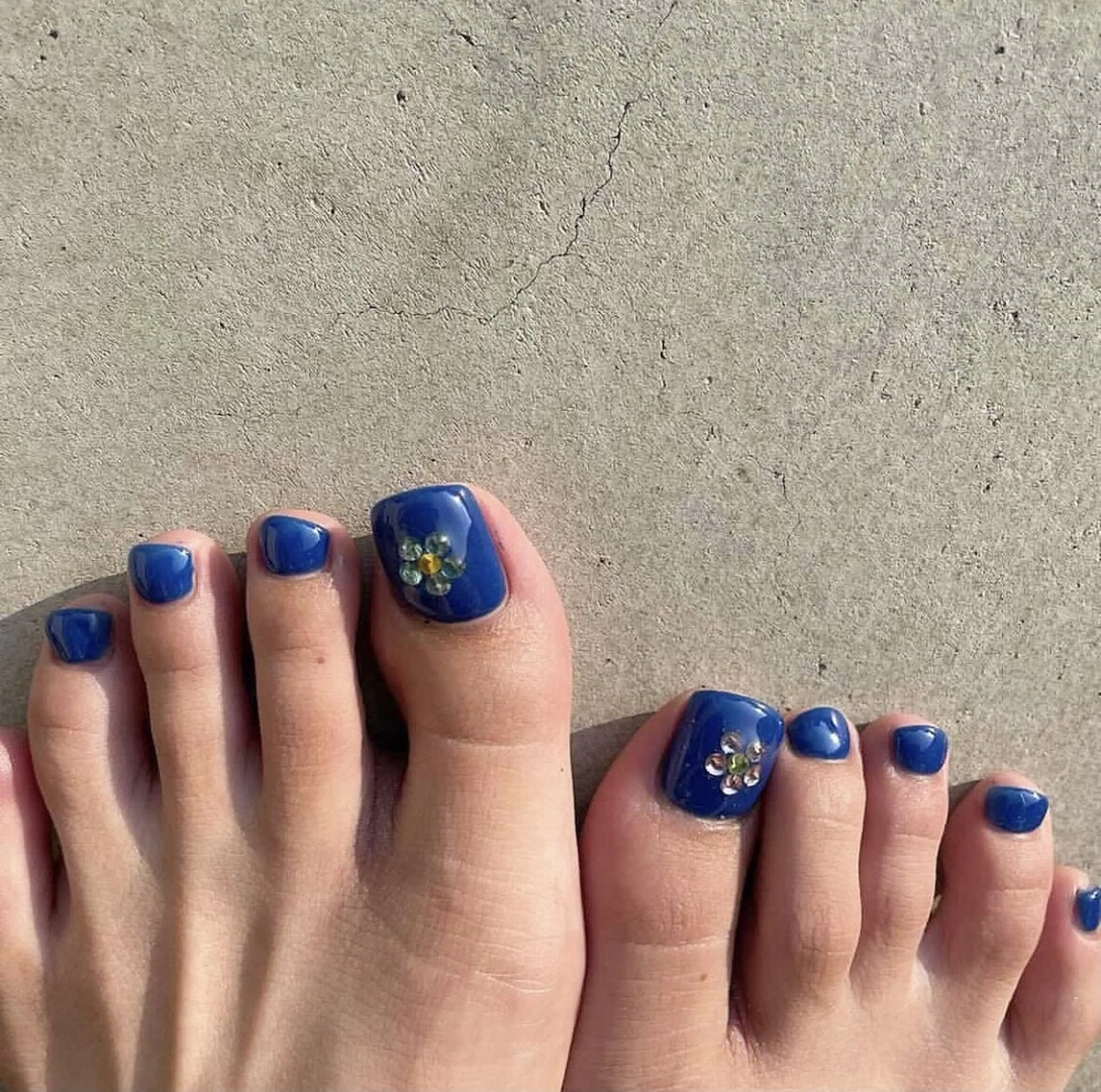 ［foot🦶🏼］🟡オフあり🟡 持ち込みオーダー 親指2art デザインの写真