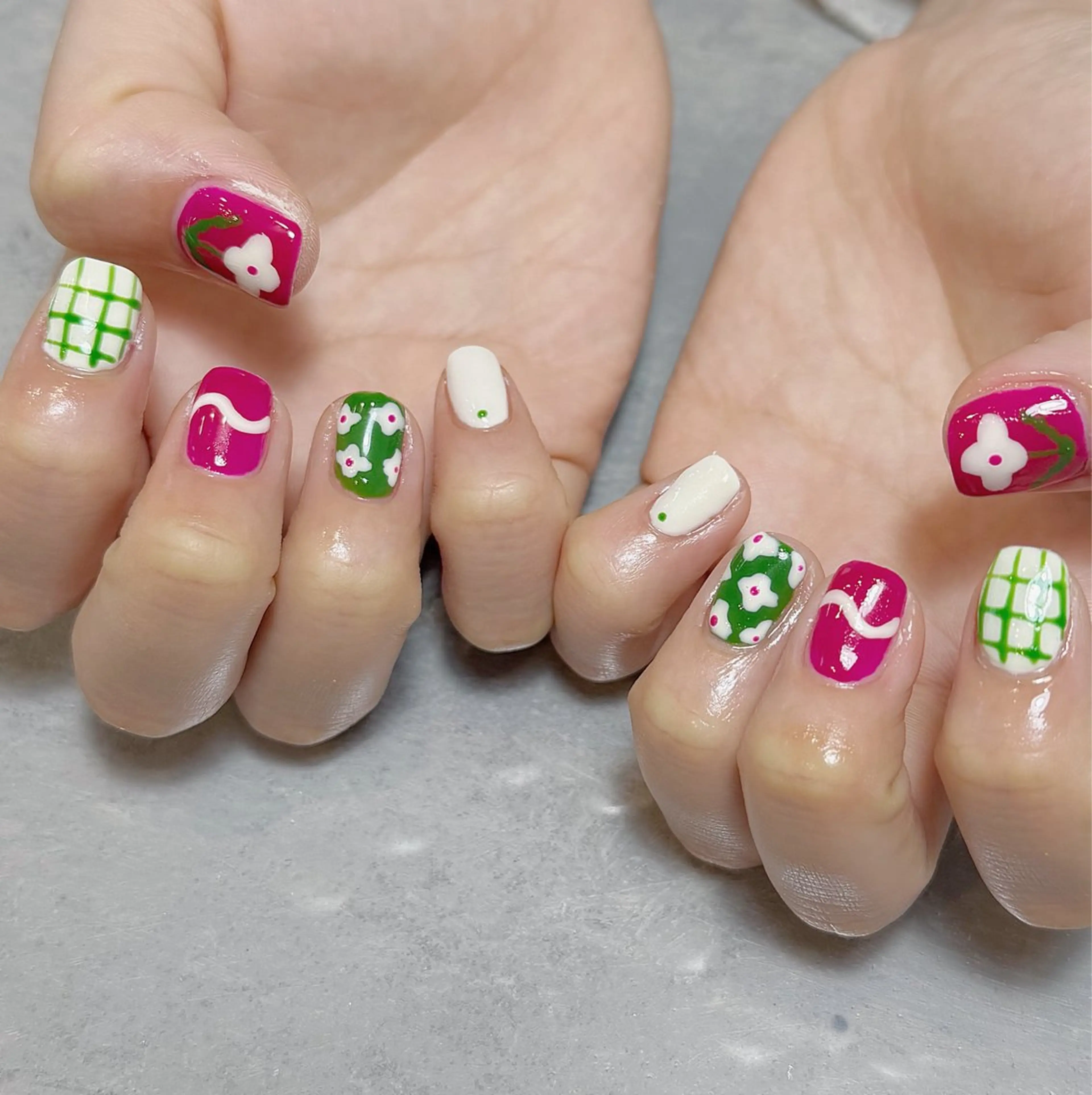 ネイル ハンドネイル 重永 夏南のネイルデザイン