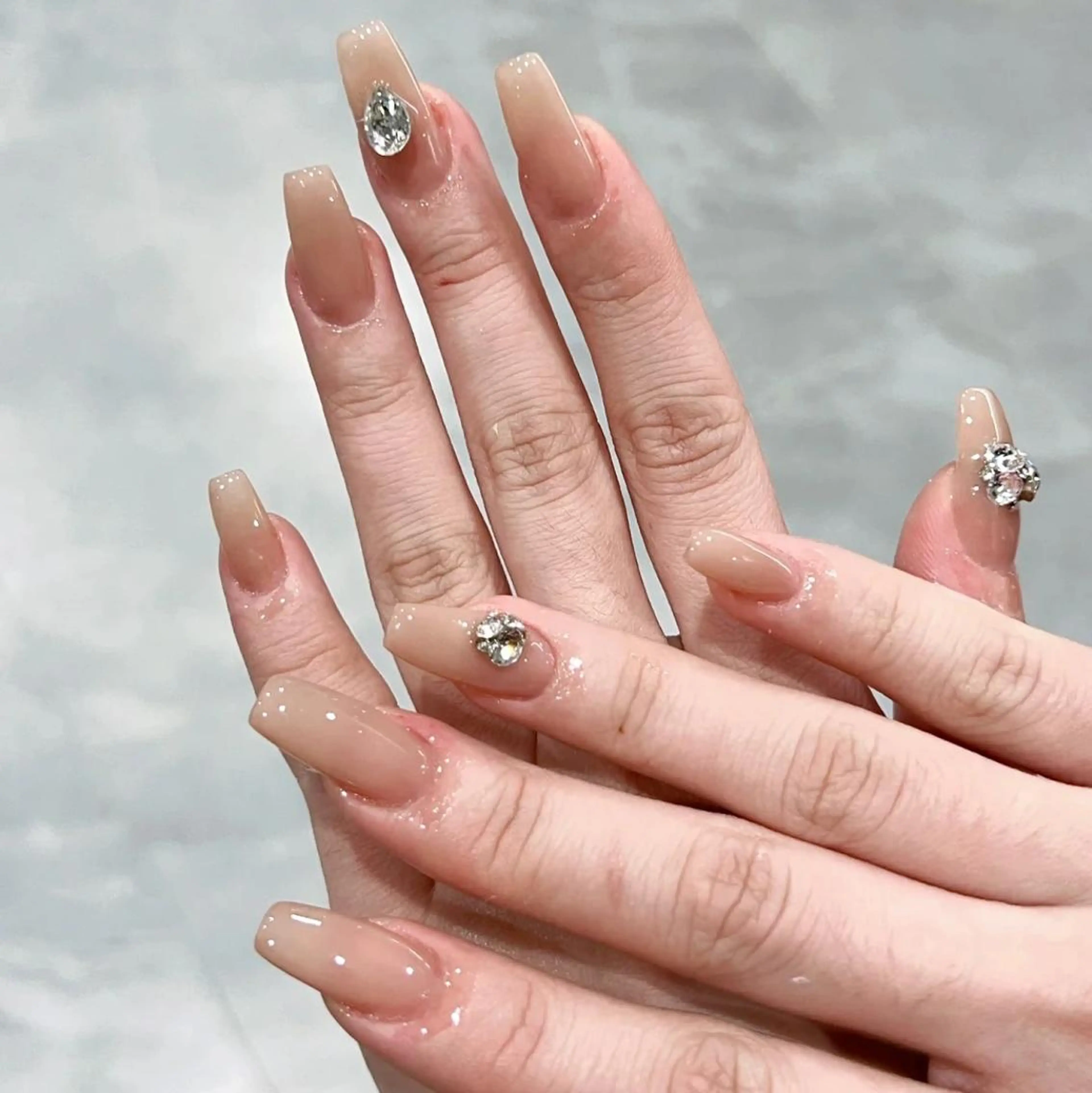 ネイル 長さ出し ネイルチップ Queens momoのネイルデザイン