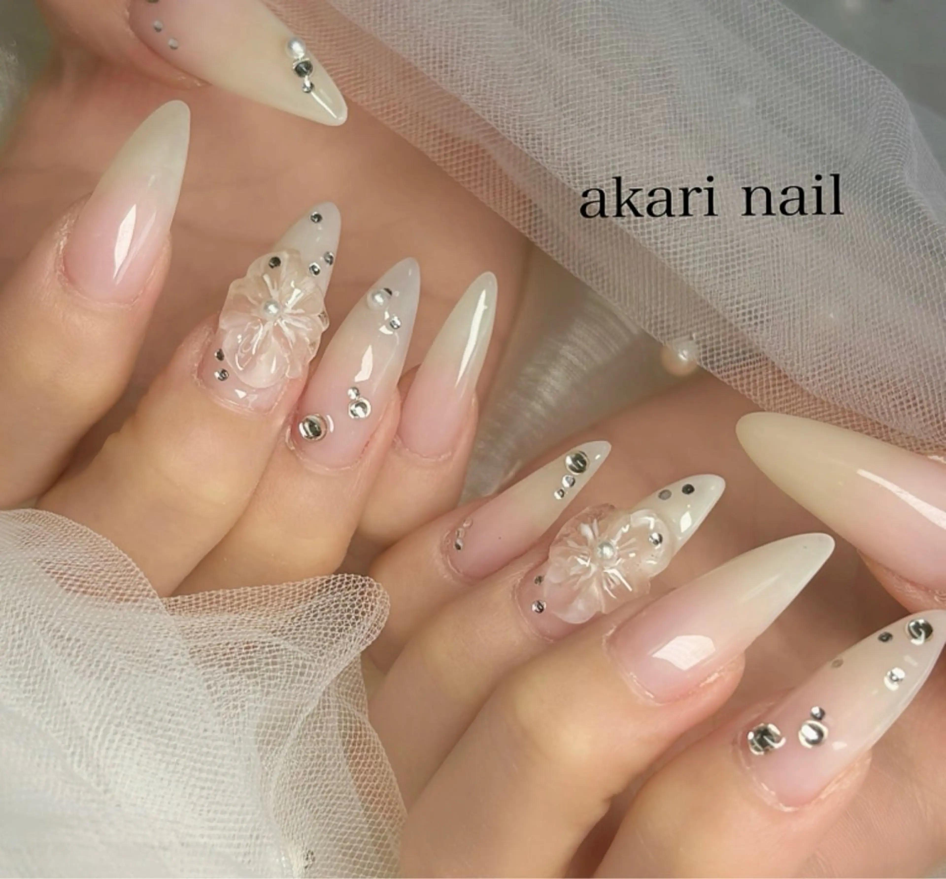 ネイル ハンドネイル フットネイル AKARI nail💅のネイルデザイン