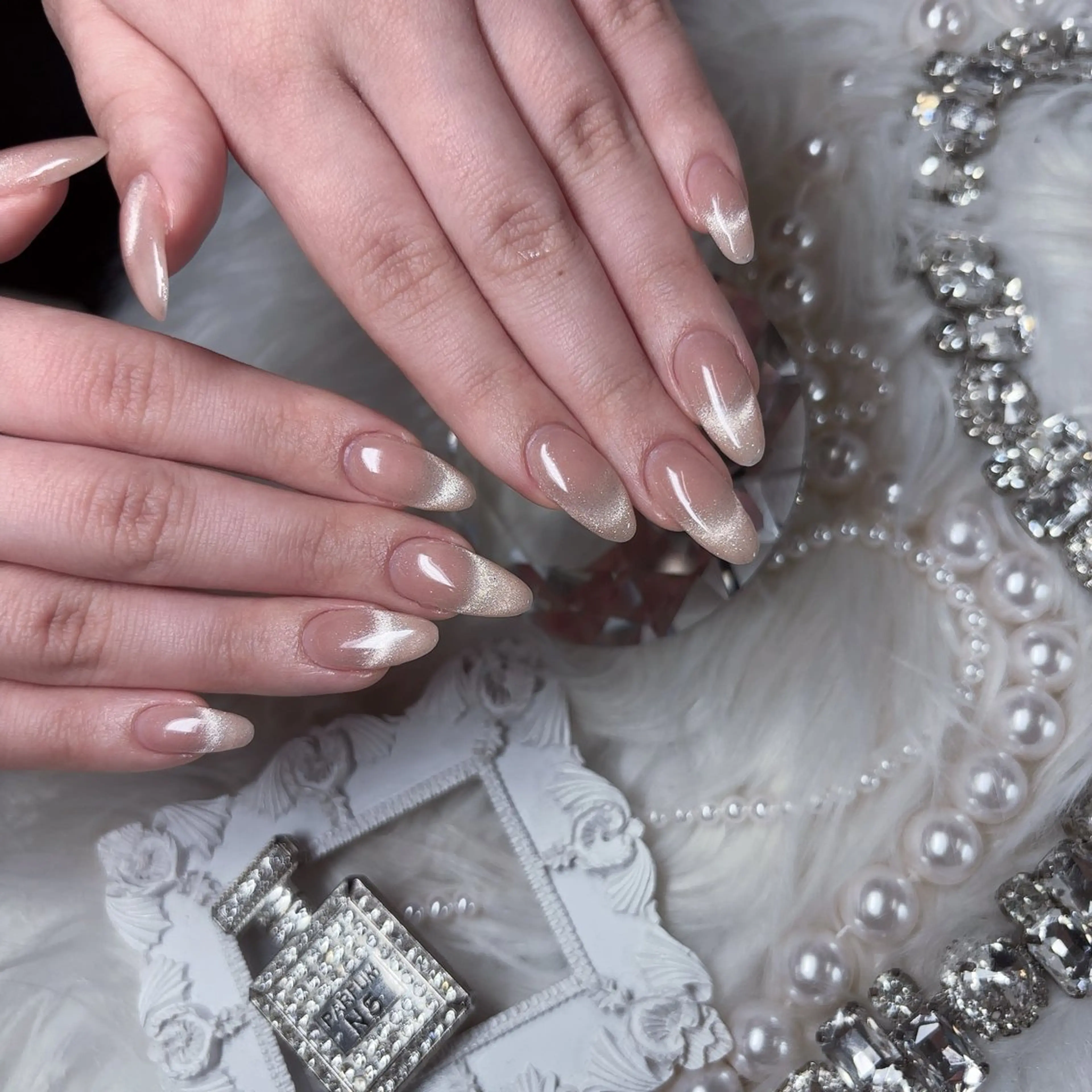 ネイル ハンドネイル MADIA EMIのネイルデザイン