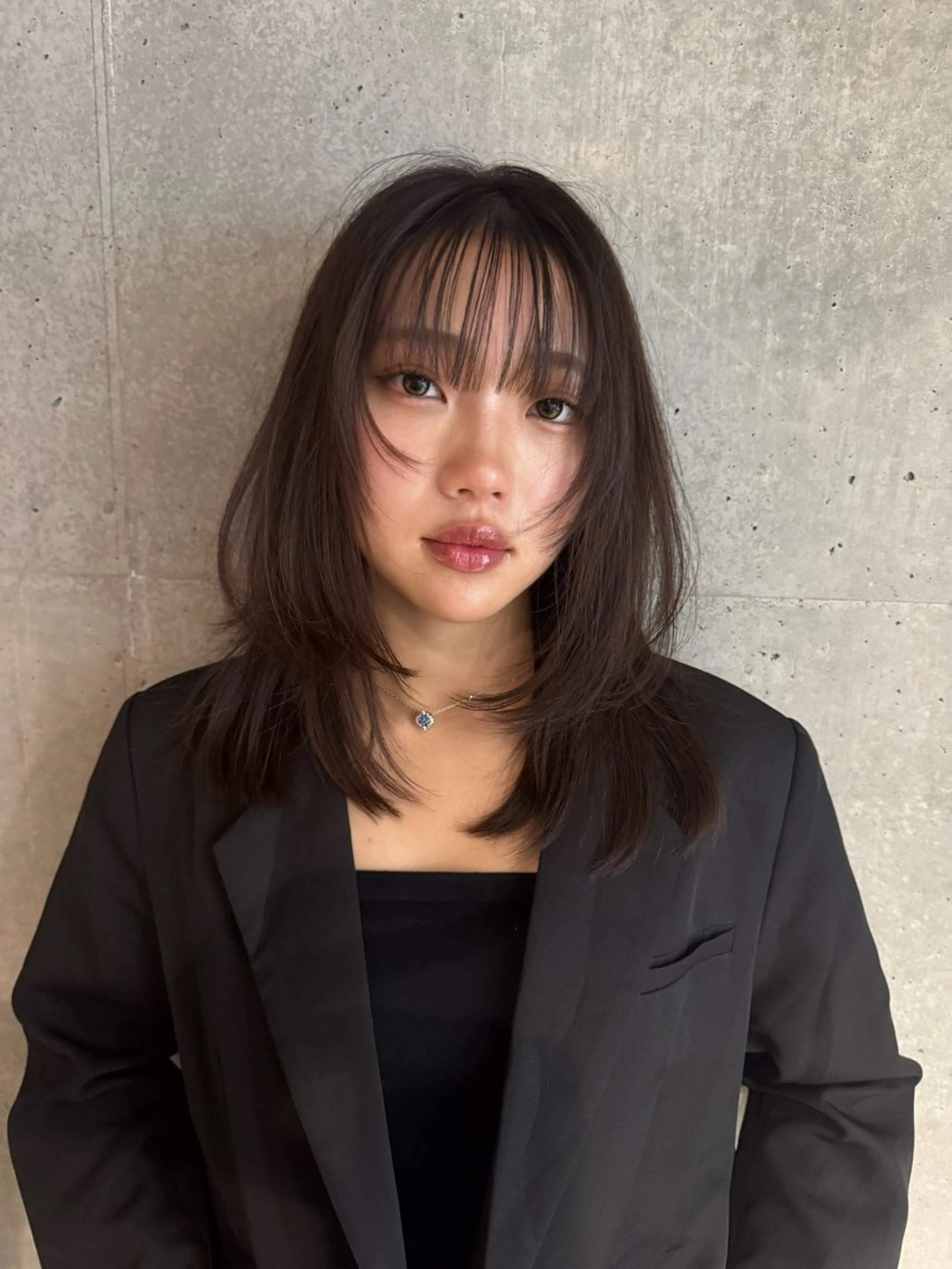 ミディアム カット ヘアカラー 🎀ダブルカラー hinata🎀のヘアスタイル