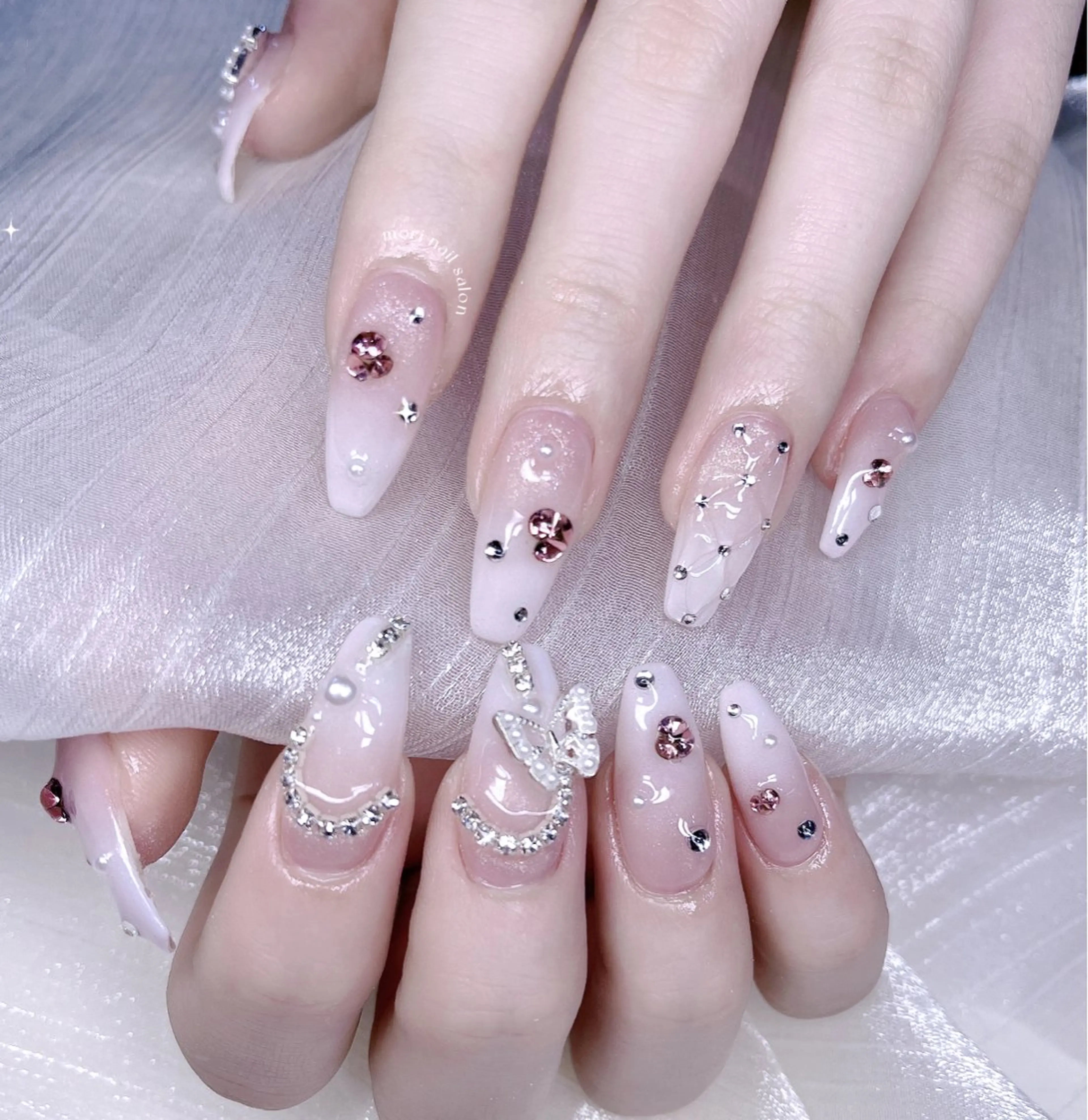 ネイル 森 ネイルサロンのネイルデザイン