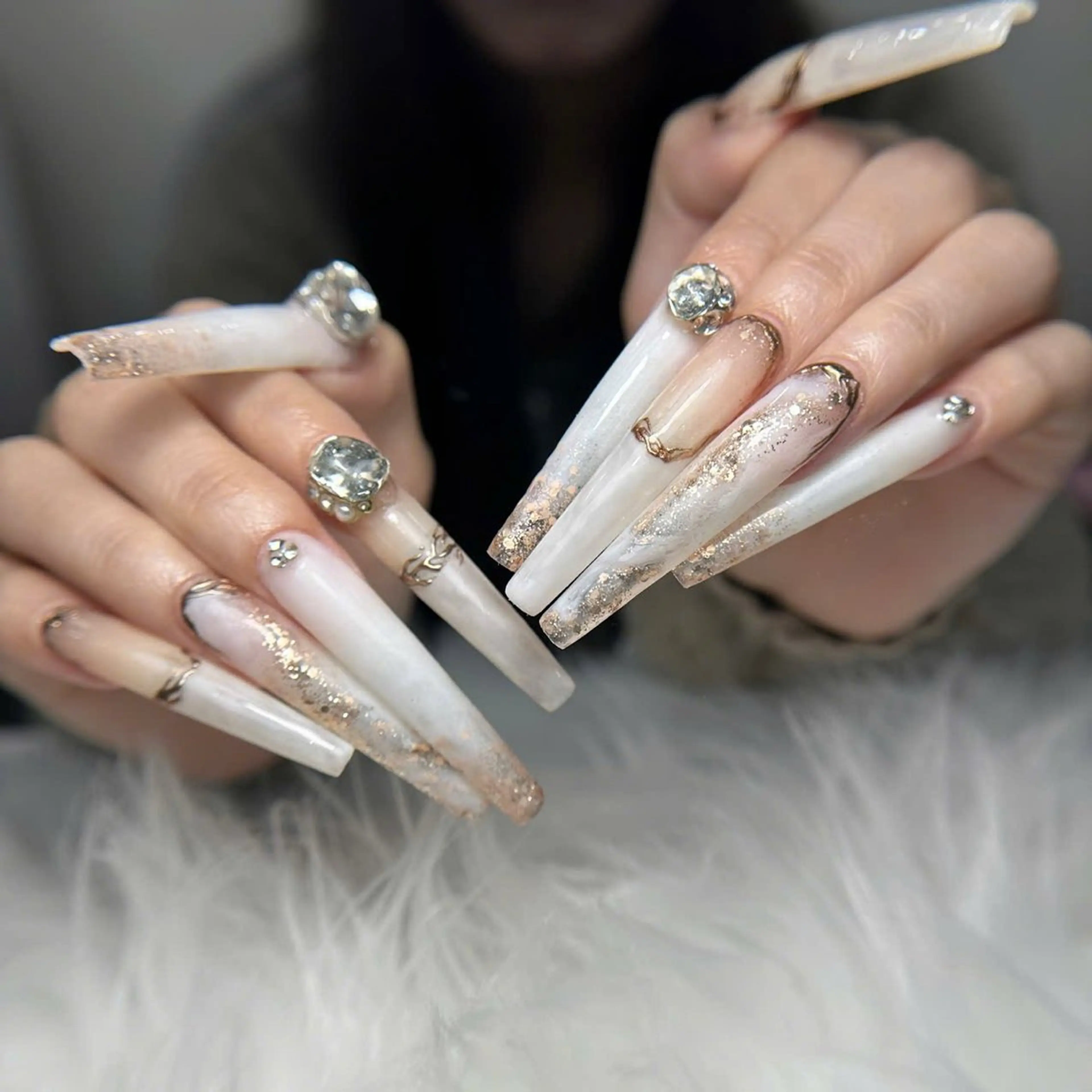 ネイル オーロラネイル 長さ出し フレンチネイル ジェルネイル マグネットネイル ハンドネイル KITTY_NAILS所属・KITTY nailsのネイルデザイン