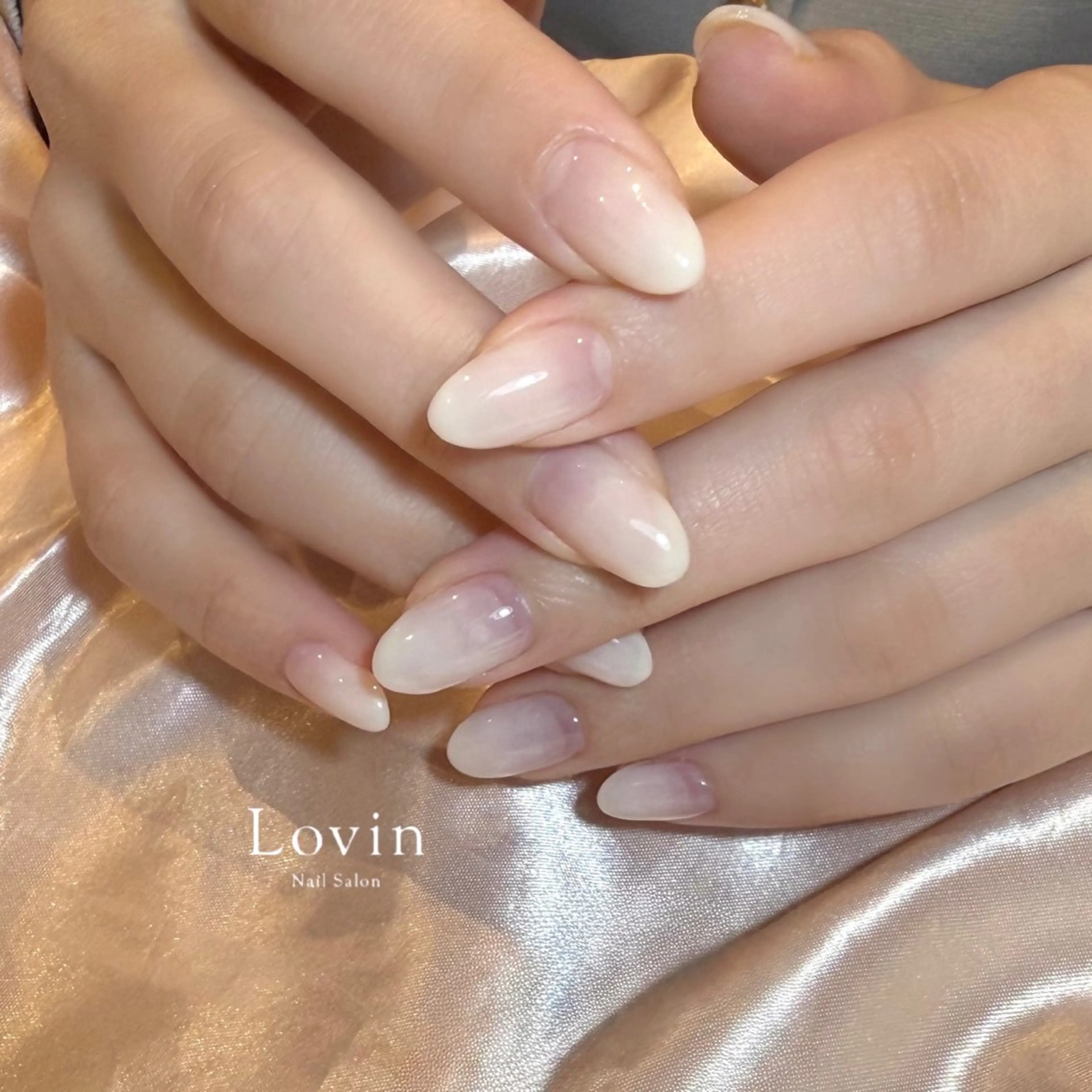 ネイル グラデーション ホワイト ハンドネイル (パラジェル専門店) Lisaのネイルデザイン