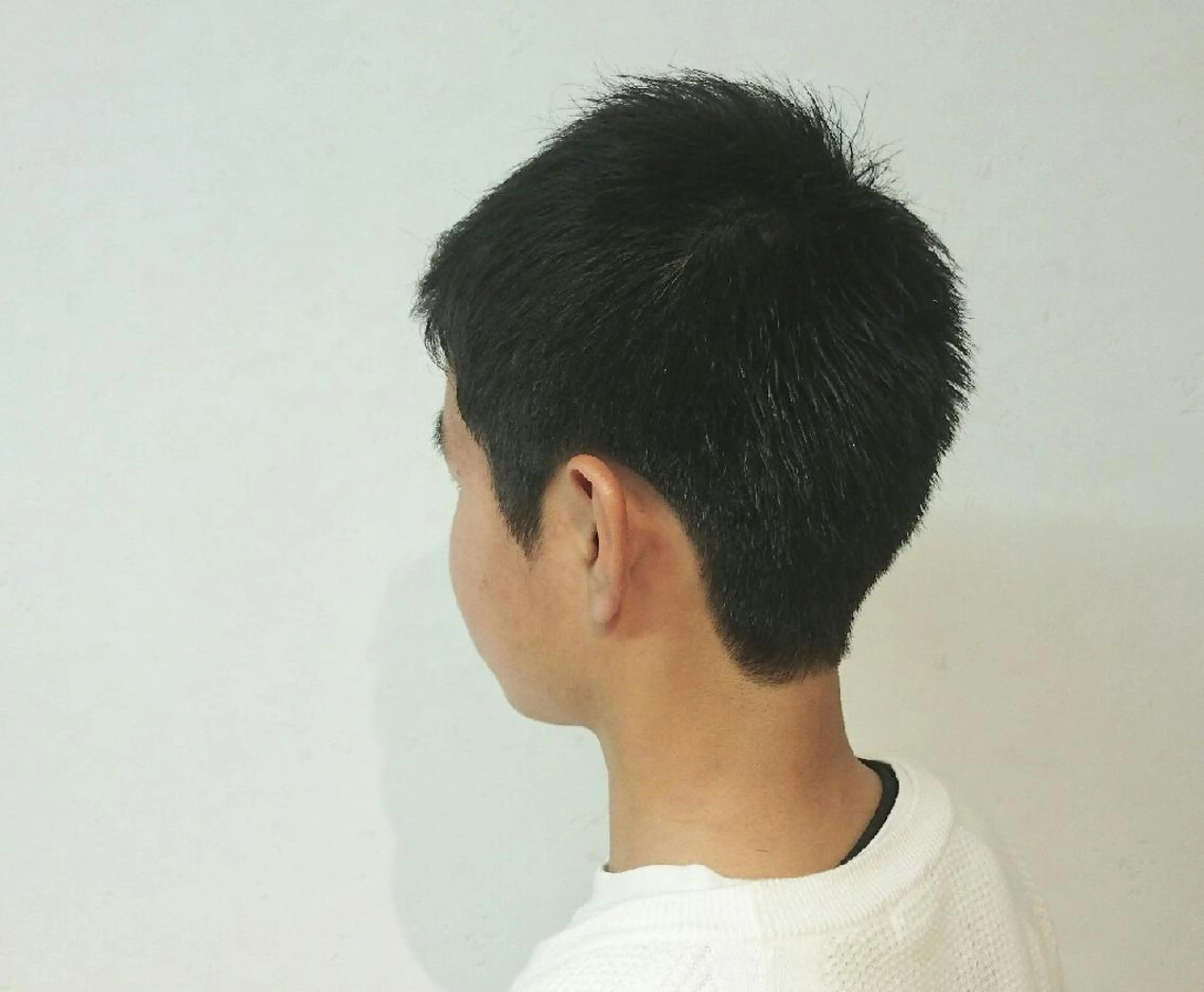 メンズ ショート 透明感ハイライト◎ 伊藤夏海のヘアスタイル