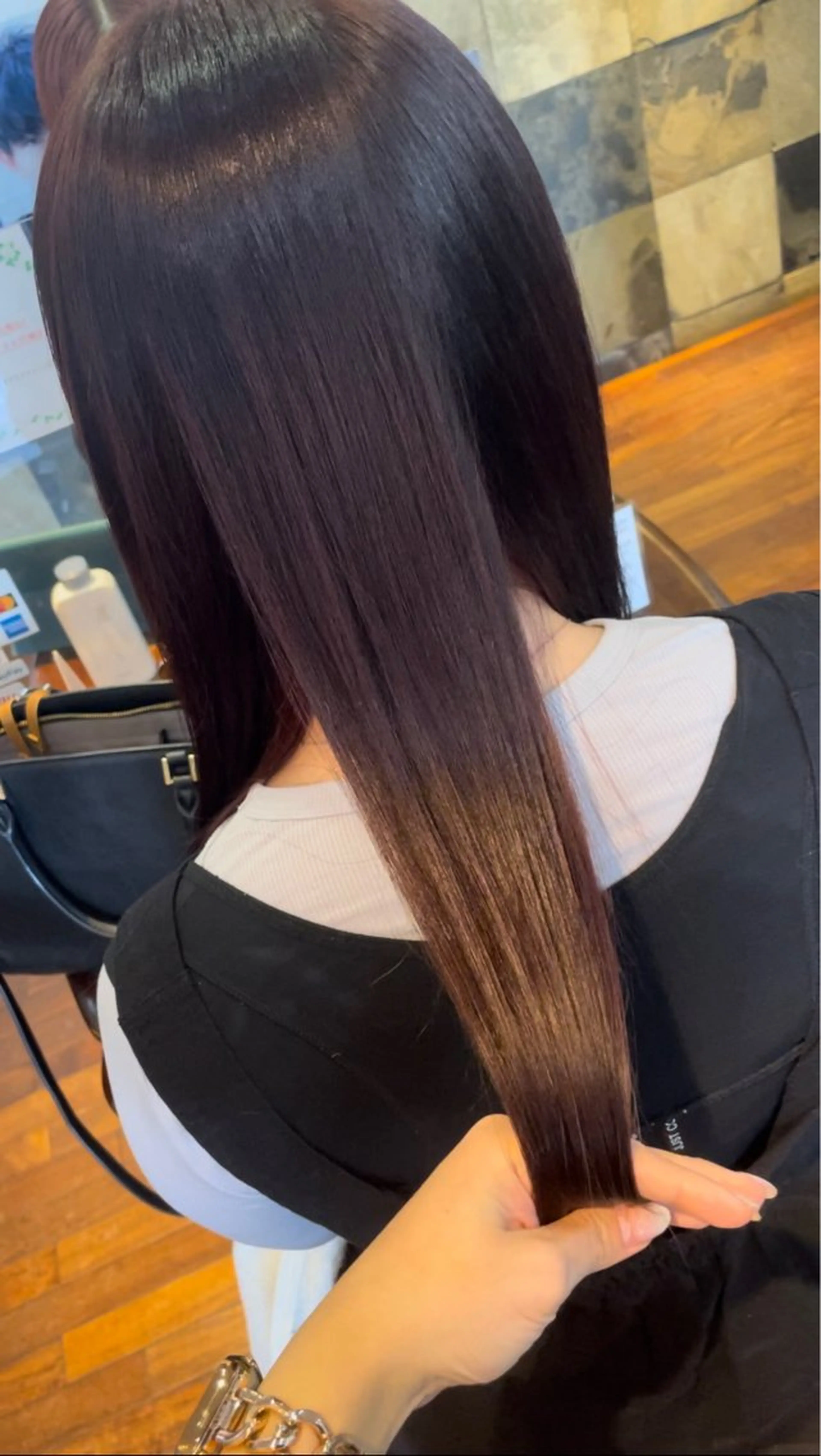 ロング カラー ブラウンカラー レッドカラー レッドブラウン トリートメント 福見 美保のヘアスタイル