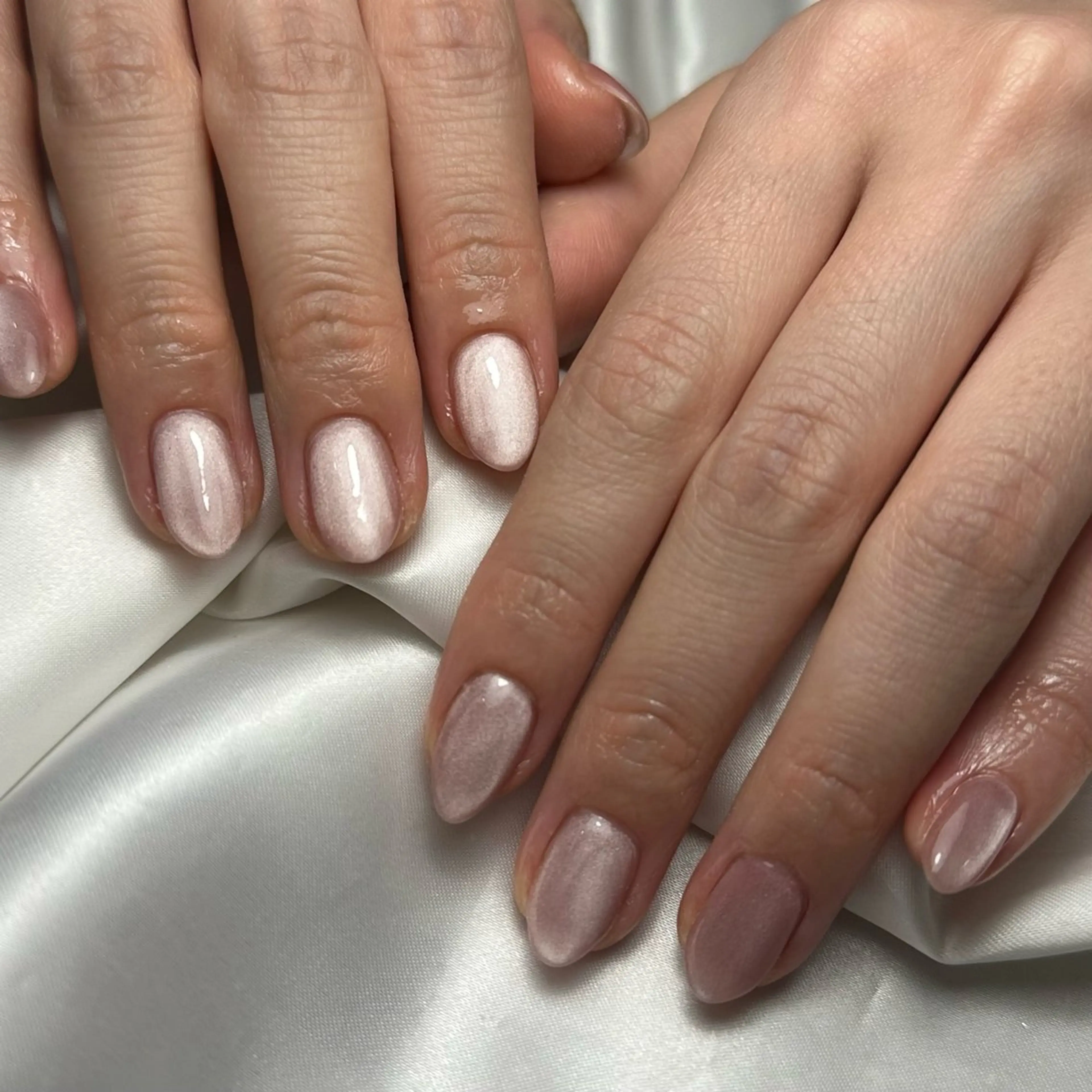 ネイル マグネットネイル ピンク ハンドネイル Ray nail natsu🎀のネイルデザイン