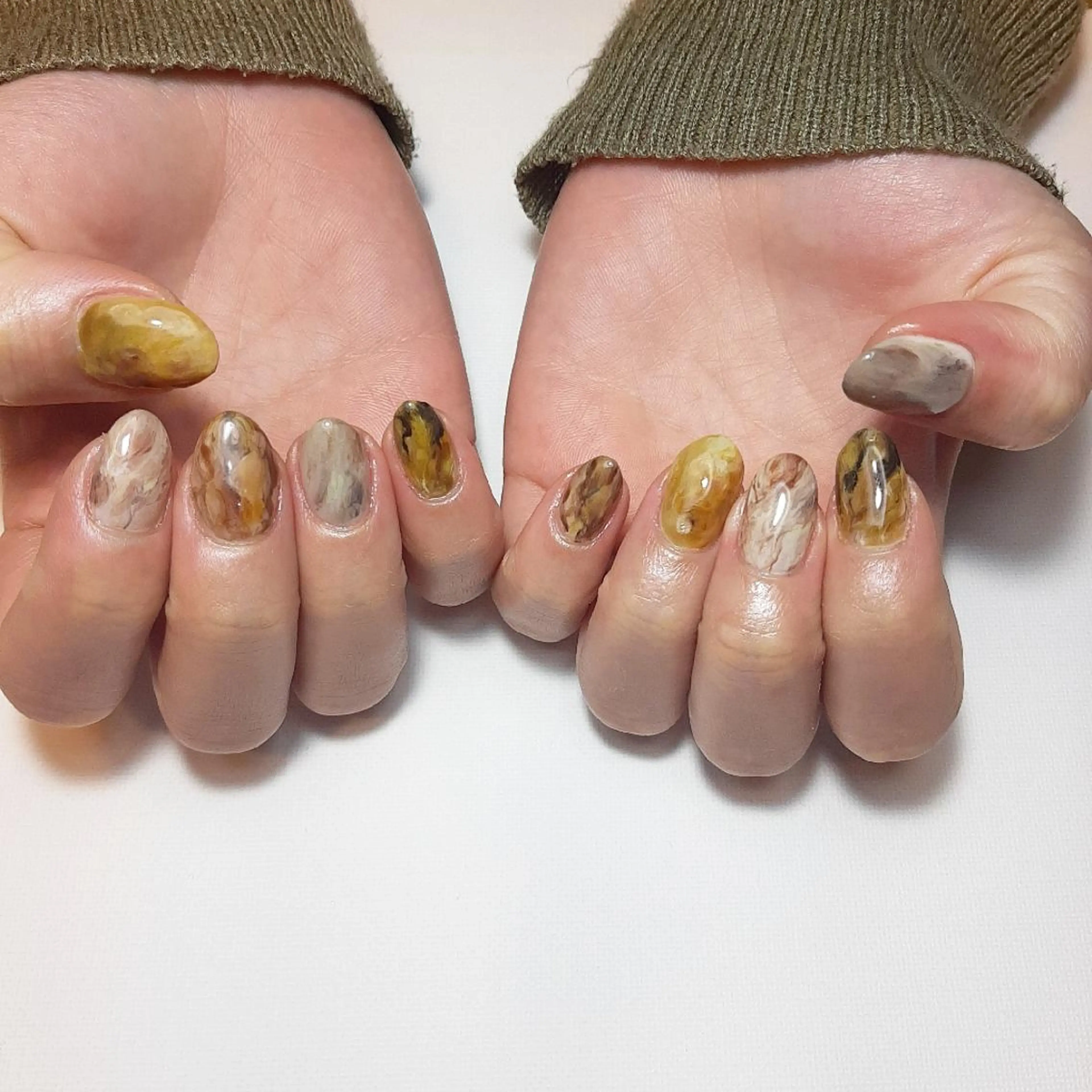 ネイル 大理石ネイル(マーブル) ニュアンスネイル owlnail /持込みデザイン専門のネイルデザイン