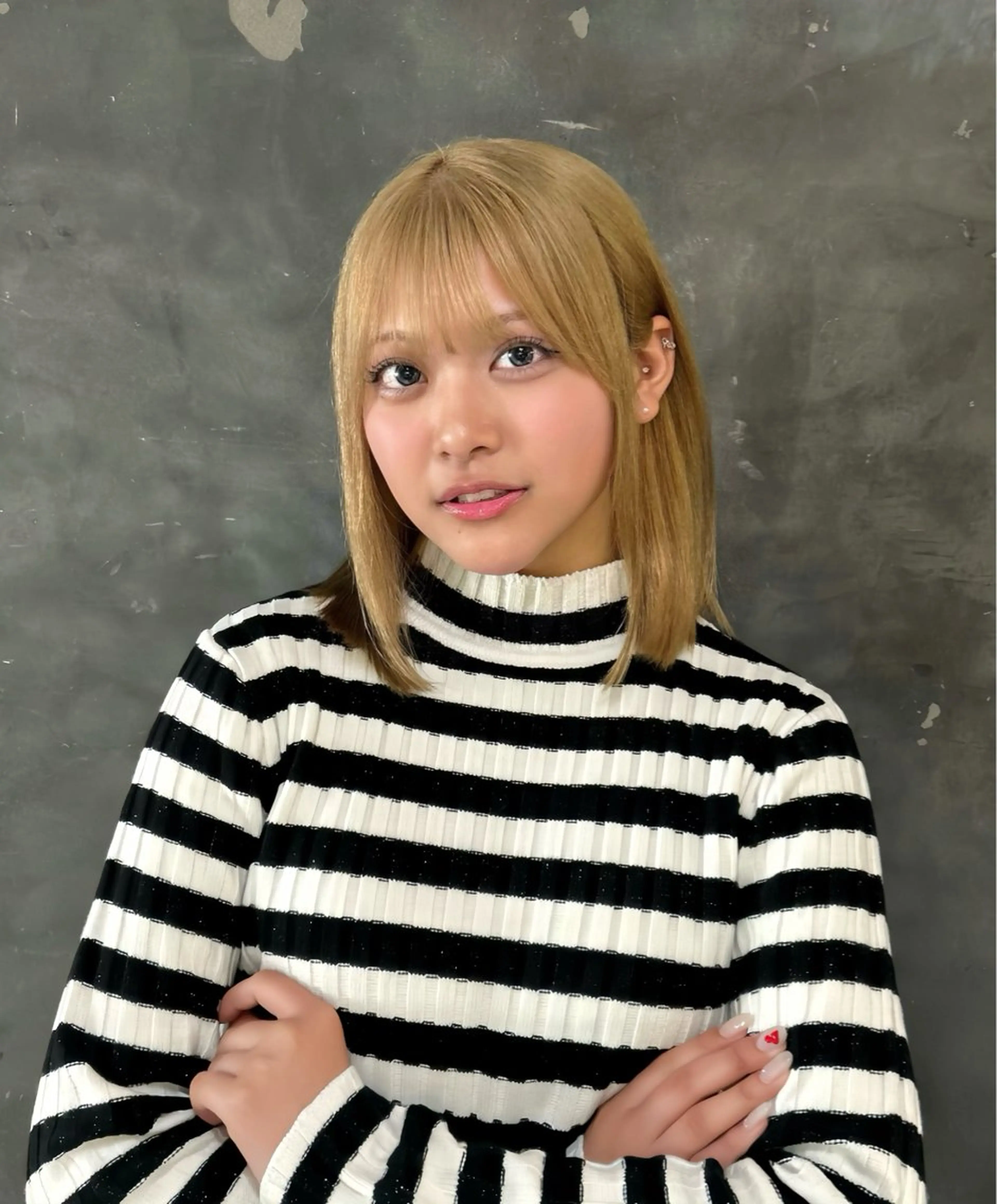 カラー ベージュカラー ブリーチ ミルクティーベージュ 二宮 陽太のヘアスタイル