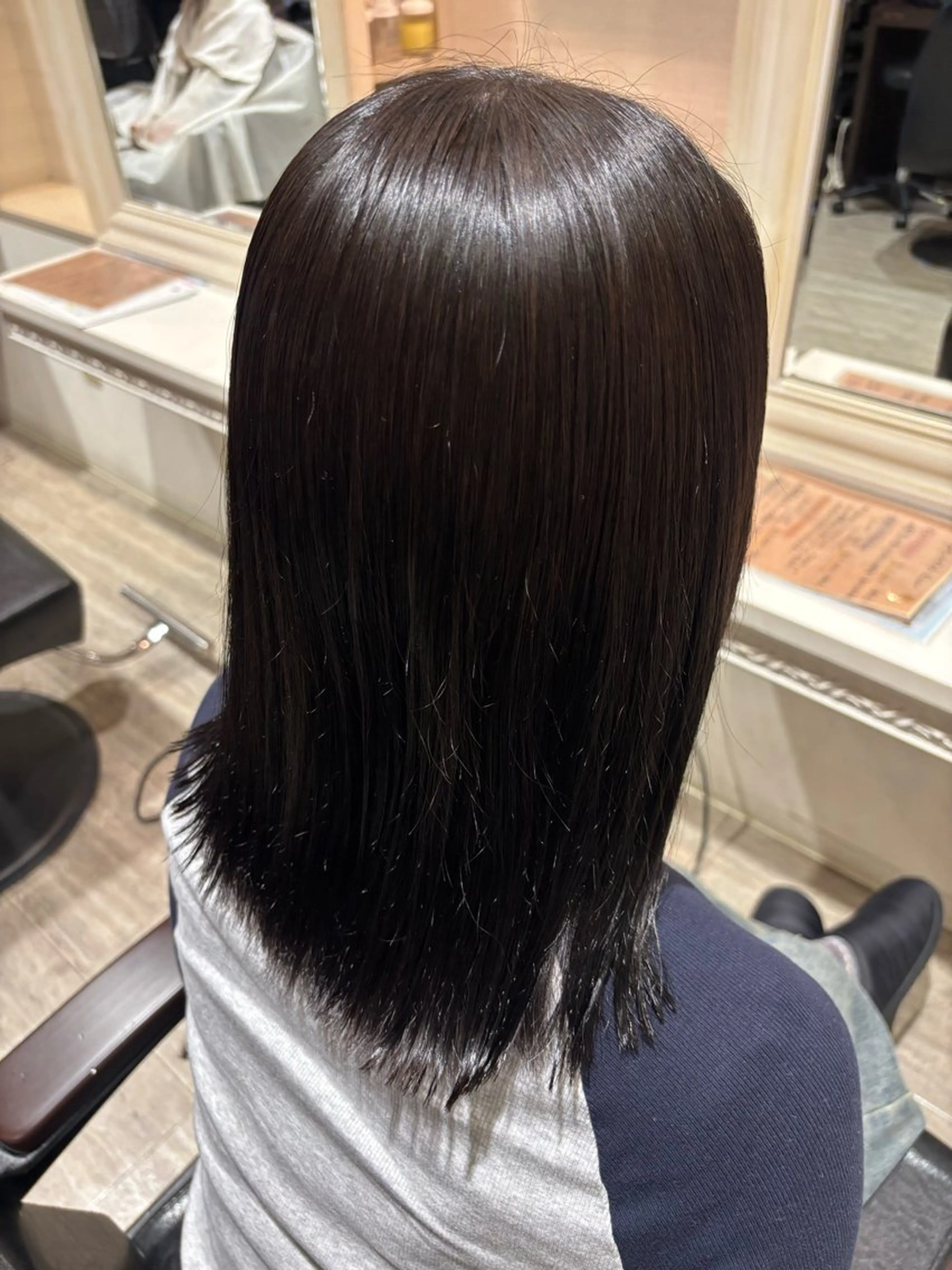 カラー 落海 風花のヘアスタイル