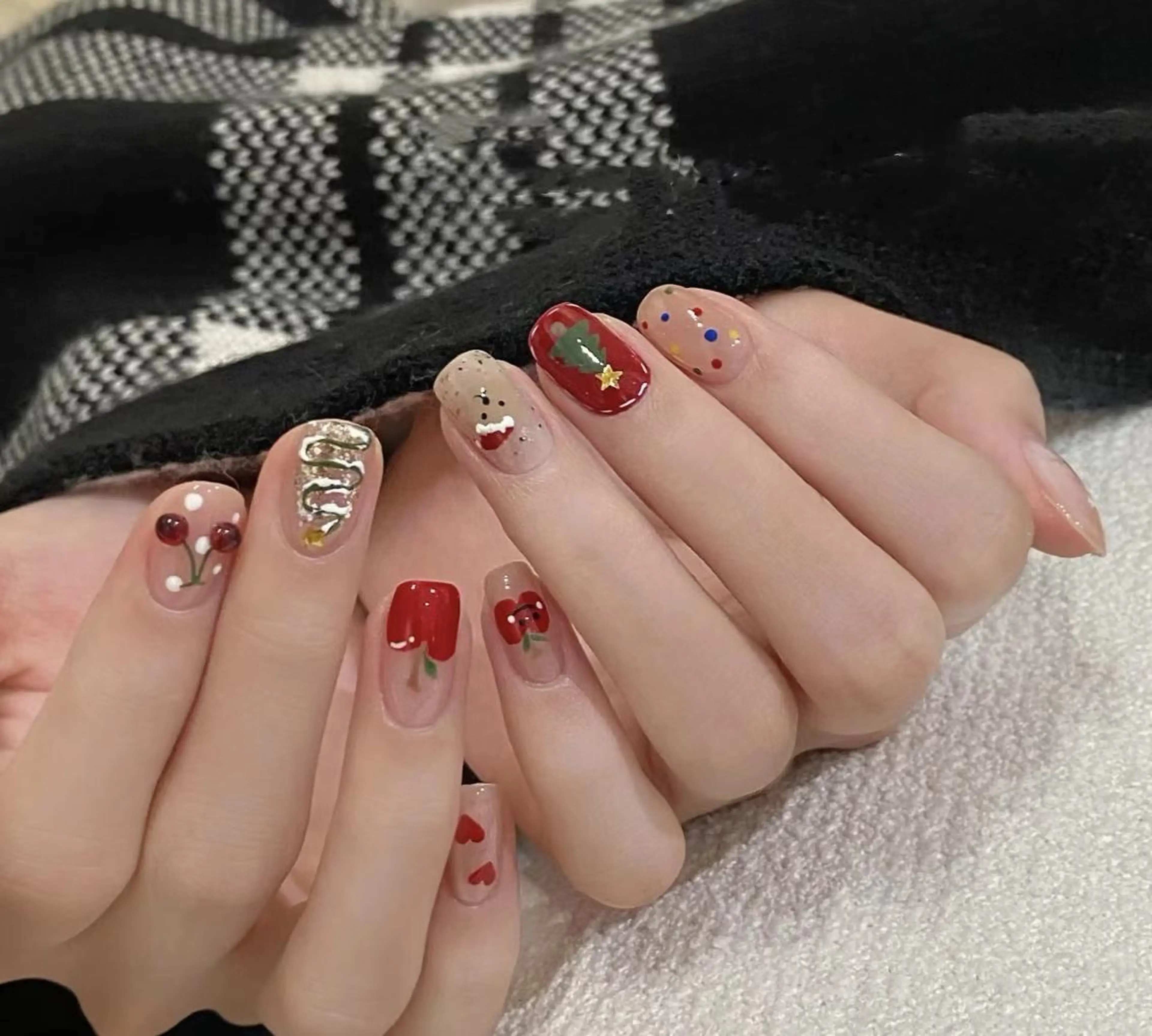 ネイル アートネイル 韓国ネイル マグネットネイル オフィスネイル スカルプネイル ハンドネイル ハンドケア NailDemure 【銀座店】のネイルデザイン