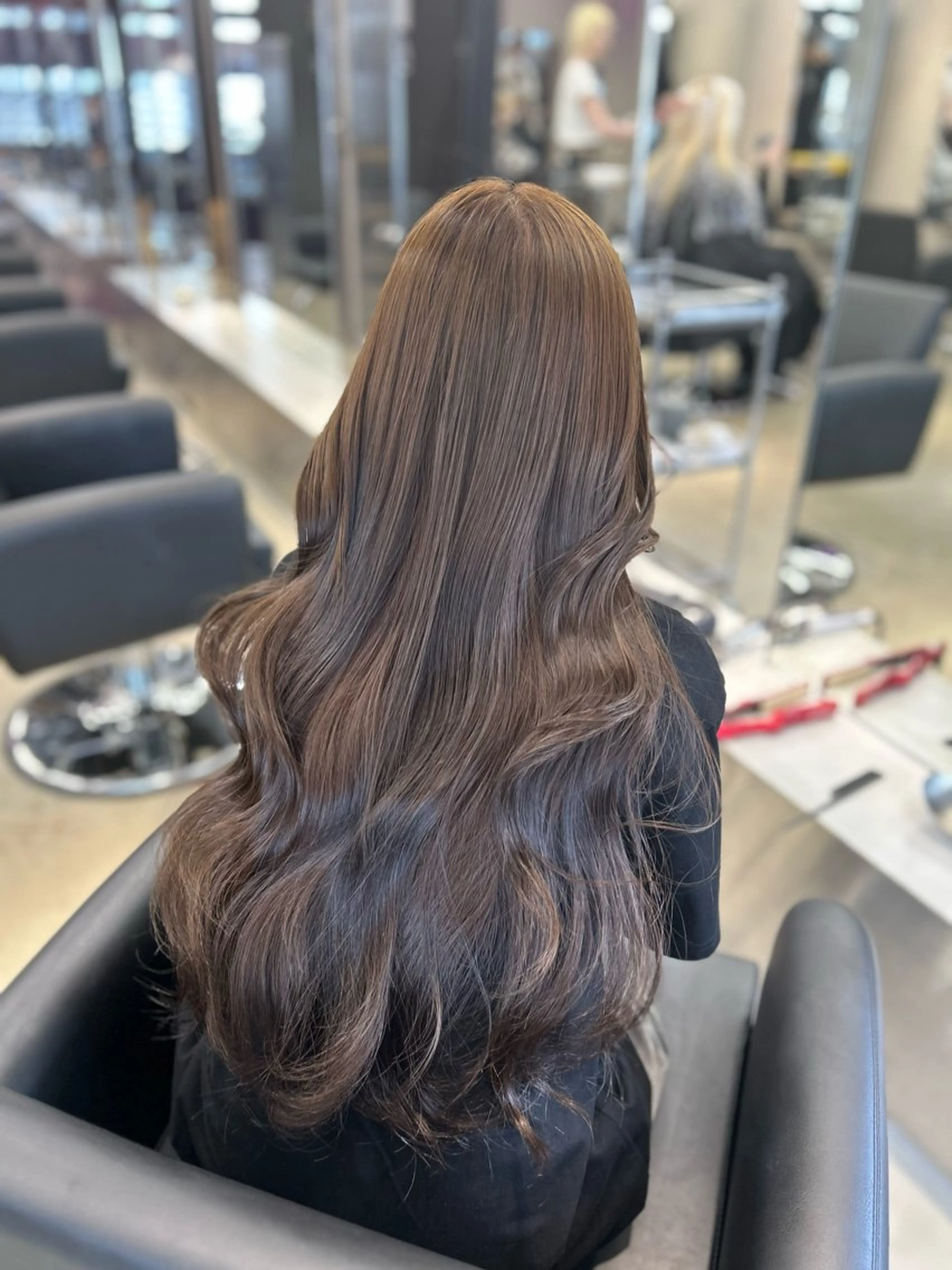 ロング カラー ベージュカラー ブリーチ ケアカラー 透明感カラー ダブルカラー ヘアカラー 名古屋栄♡PELE 上品な透明感ベージュのヘアスタイル