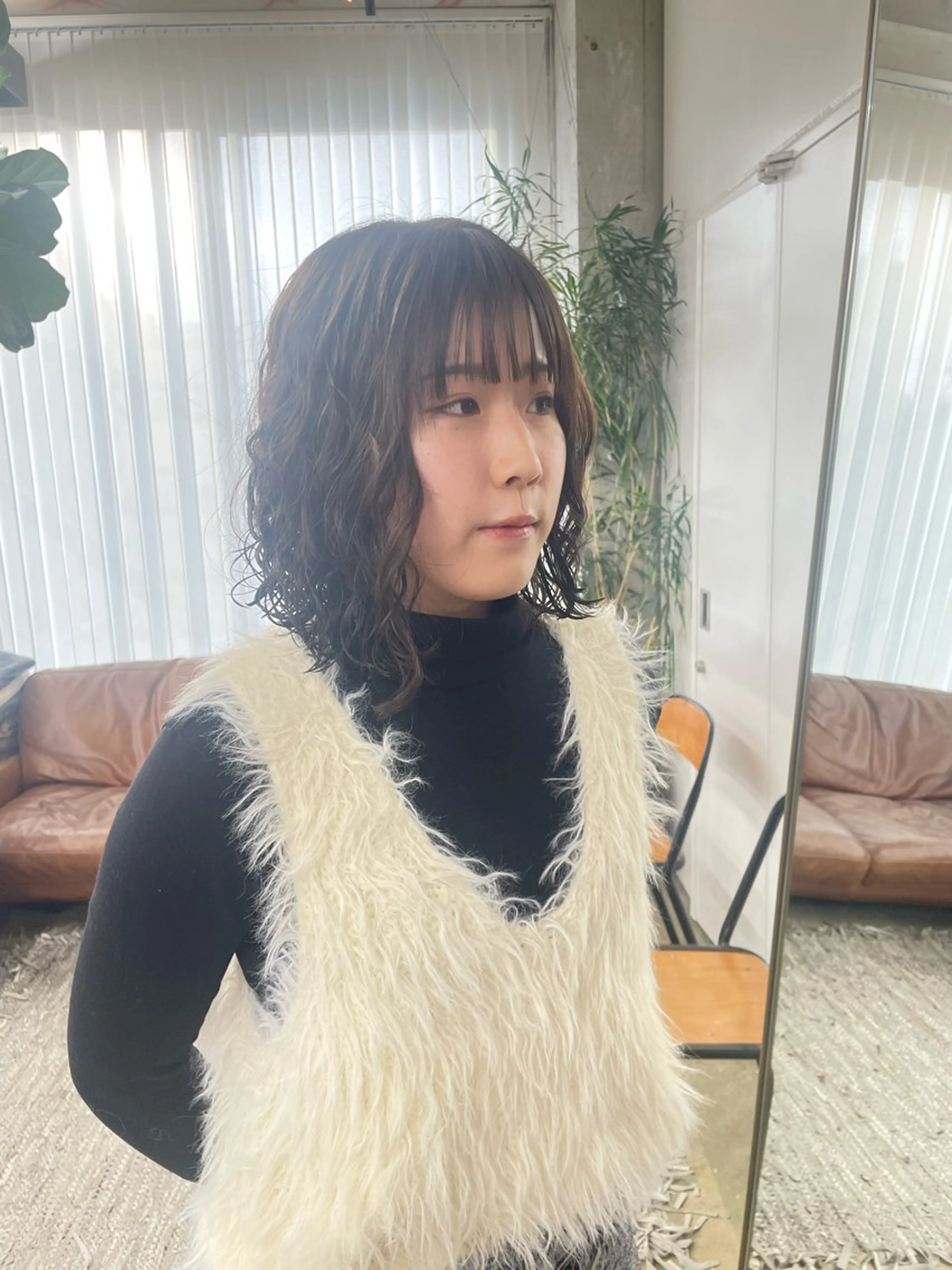 ミディアム カット パーマ 鈴木瑛里／ブロンド ベージュ／男女のヘアスタイル